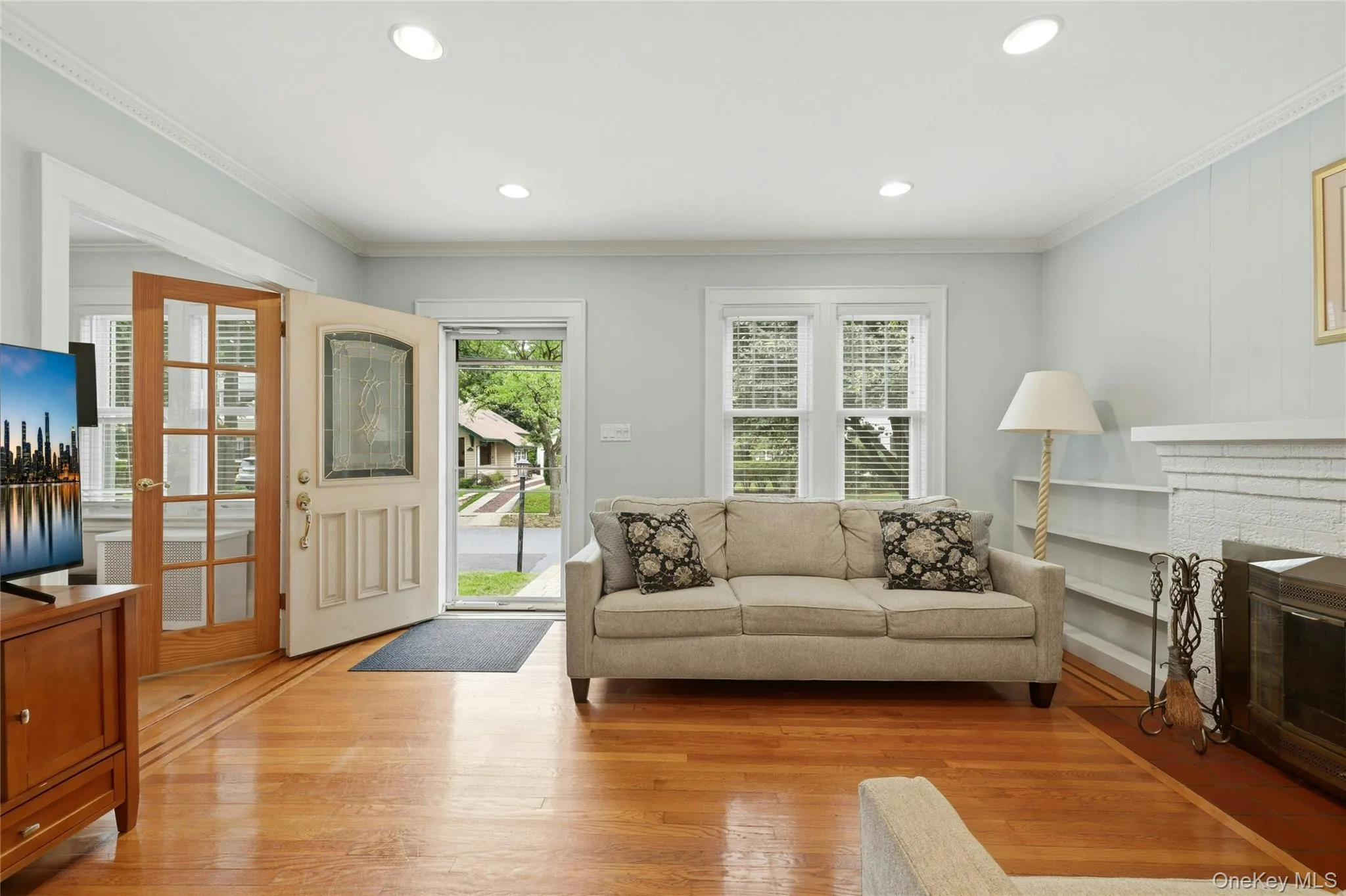 16 Superior Road, Hempstead, NY, 3 Bedrooms Bedrooms, 7 Rooms Rooms,2 BathroomsBathrooms,Residential,For Rent,Superior,0,1025267 16 Superior Road, Hempstead, NY, 3 Bedrooms Bedrooms, 7 Rooms Rooms,2 BathroomsBathrooms,Residential,For Rent,Superior,0,1025267
