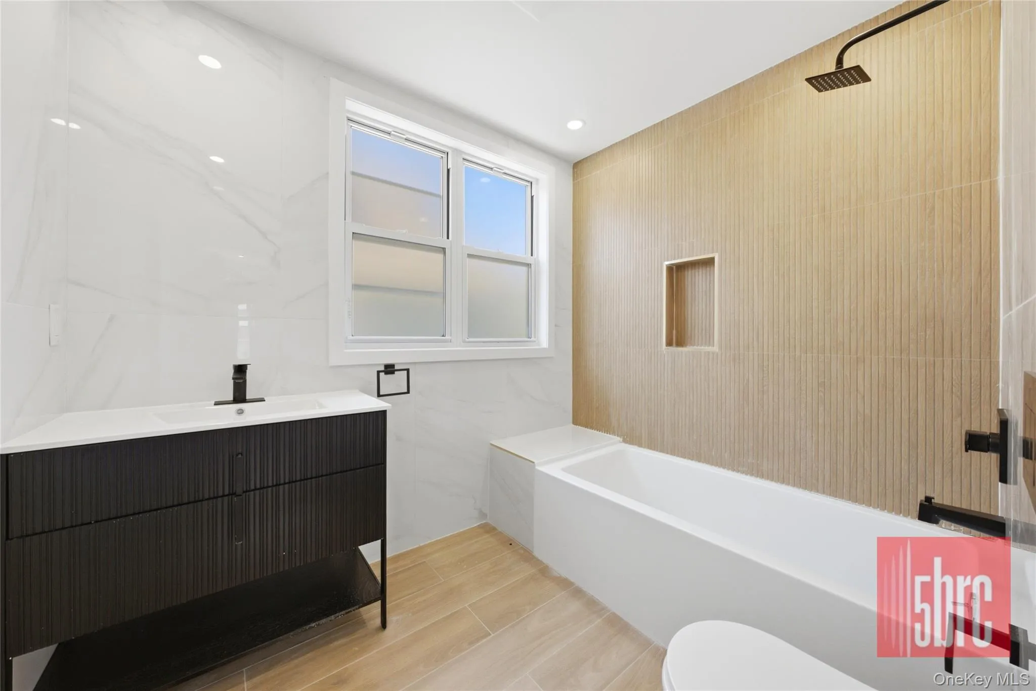 1205 Beverley Road, New York, NY, 5 Bedrooms Bedrooms, 18 Rooms Rooms,5 BathroomsBathrooms,Residential,For Rent,Beverley,0,1025270 1205 Beverley Road, New York, NY, 5 Bedrooms Bedrooms, 18 Rooms Rooms,5 BathroomsBathrooms,Residential,For Rent,Beverley,0,1025270