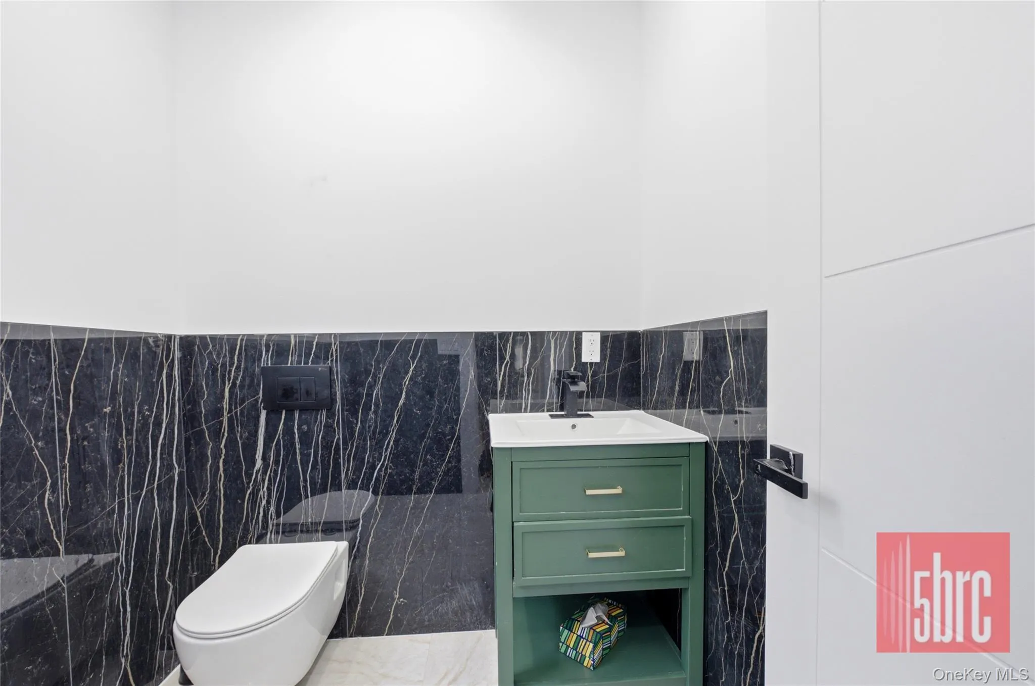 1205 Beverley Road, New York, NY, 5 Bedrooms Bedrooms, 18 Rooms Rooms,5 BathroomsBathrooms,Residential,For Rent,Beverley,0,1025270 1205 Beverley Road, New York, NY, 5 Bedrooms Bedrooms, 18 Rooms Rooms,5 BathroomsBathrooms,Residential,For Rent,Beverley,0,1025270