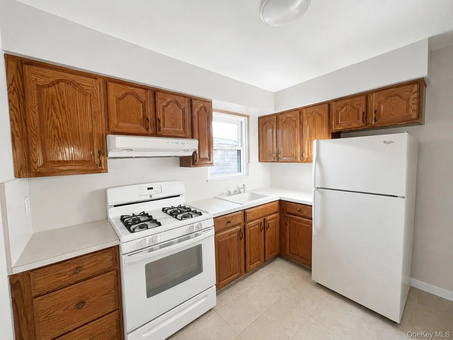70-65 Walnut Street, New York, NY, 3 Bedrooms Bedrooms, 5 Rooms Rooms,1 BathroomBathrooms,Residential Lease,For Rent,Walnut,0,1025271 70-65 Walnut Street, New York, NY, 3 Bedrooms Bedrooms, 5 Rooms Rooms,1 BathroomBathrooms,Residential Lease,For Rent,Walnut,0,1025271