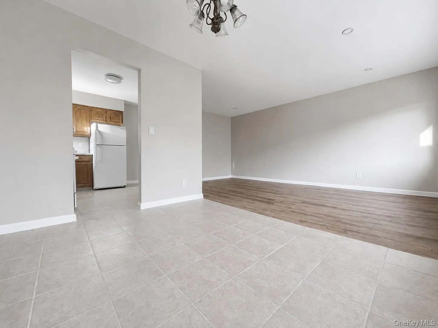 70-65 Walnut Street, New York, NY, 3 Bedrooms Bedrooms, 5 Rooms Rooms,1 BathroomBathrooms,Residential Lease,For Rent,Walnut,0,1025271 70-65 Walnut Street, New York, NY, 3 Bedrooms Bedrooms, 5 Rooms Rooms,1 BathroomBathrooms,Residential Lease,For Rent,Walnut,0,1025271