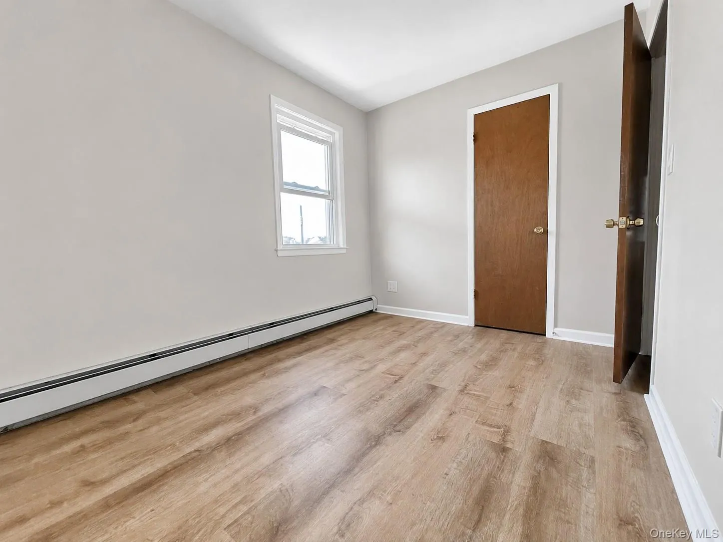 70-65 Walnut Street, New York, NY, 3 Bedrooms Bedrooms, 5 Rooms Rooms,1 BathroomBathrooms,Residential Lease,For Rent,Walnut,0,1025271 70-65 Walnut Street, New York, NY, 3 Bedrooms Bedrooms, 5 Rooms Rooms,1 BathroomBathrooms,Residential Lease,For Rent,Walnut,0,1025271
