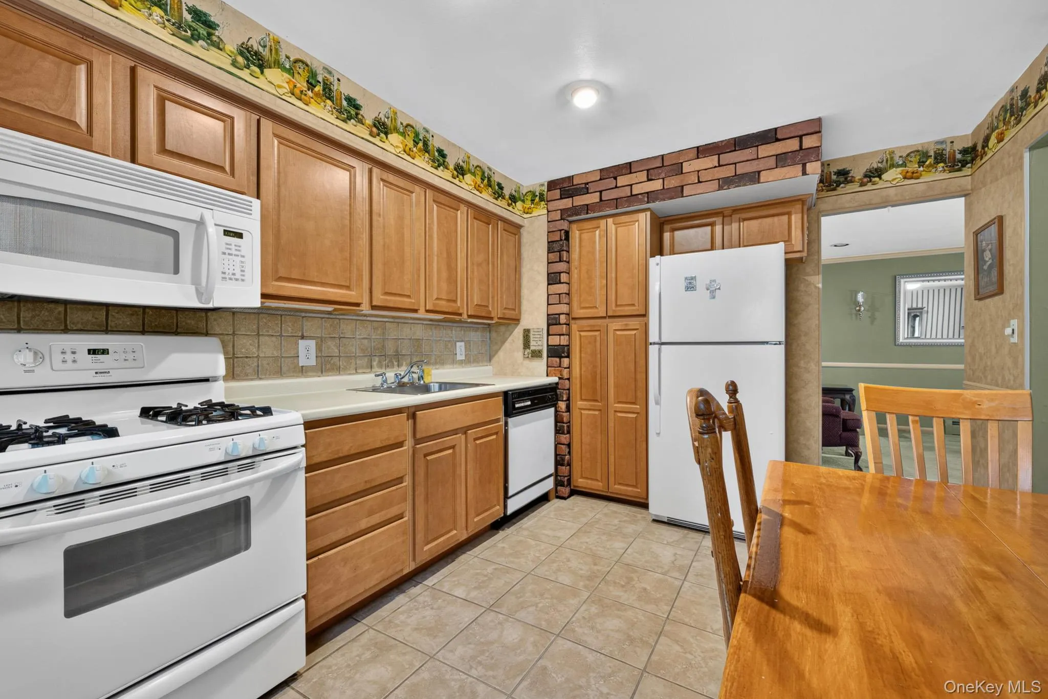 174 Beaver Drive, Brookhaven, NY, 4 Bedrooms Bedrooms, 9 Rooms Rooms,2 BathroomsBathrooms,Residential,For Rent,Beaver,0,1025272 174 Beaver Drive, Brookhaven, NY, 4 Bedrooms Bedrooms, 9 Rooms Rooms,2 BathroomsBathrooms,Residential,For Rent,Beaver,0,1025272