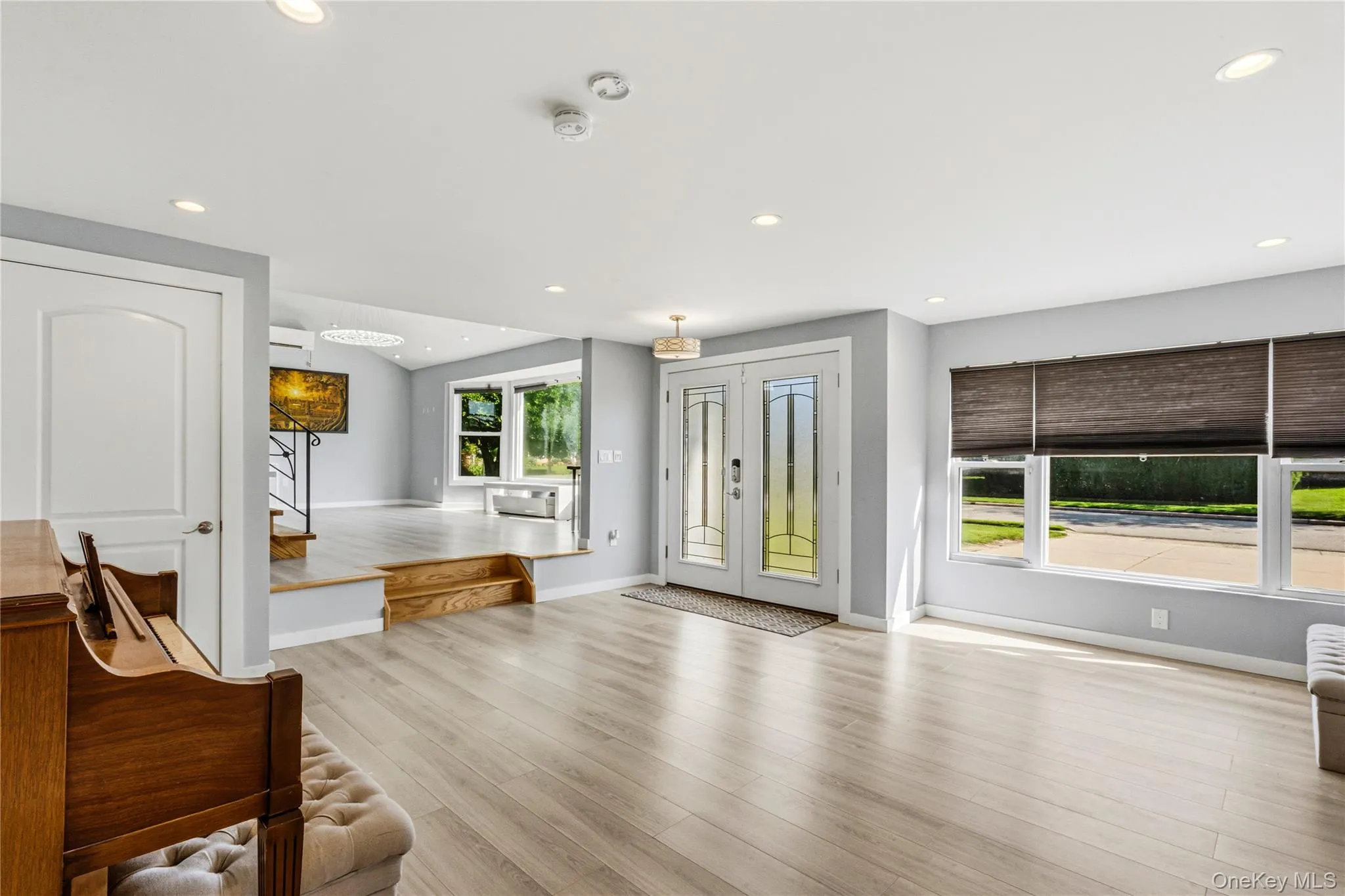 31 Sutton Hill Lane, North Hempstead, NY, 4 Bedrooms Bedrooms, 8 Rooms Rooms,2 BathroomsBathrooms,Residential,For Rent,Sutton Hill,0,1025278 31 Sutton Hill Lane, North Hempstead, NY, 4 Bedrooms Bedrooms, 8 Rooms Rooms,2 BathroomsBathrooms,Residential,For Rent,Sutton Hill,0,1025278