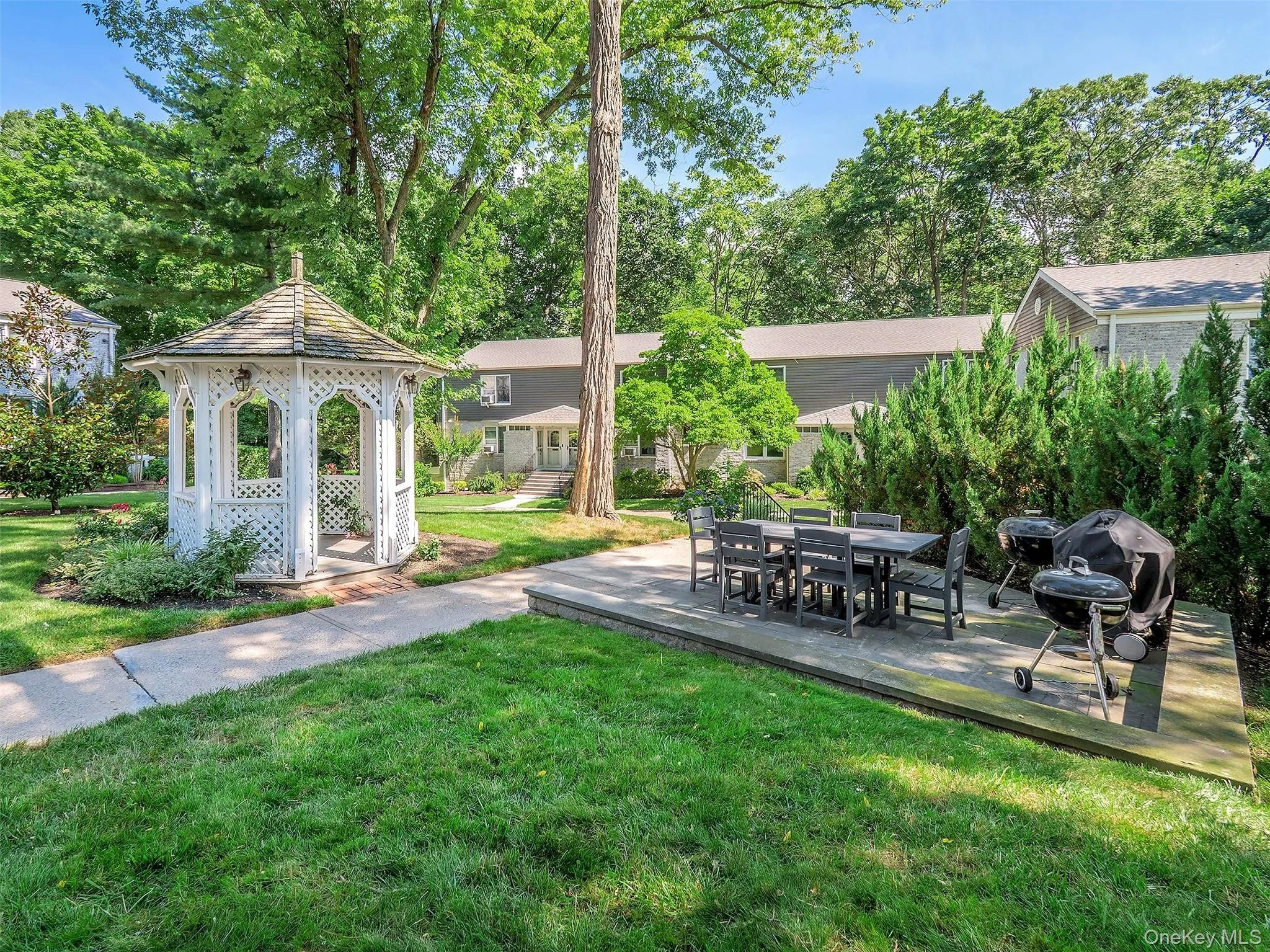 Image of the courtyard gazebo for shaded seating Image of the courtyard gazebo for shaded seating