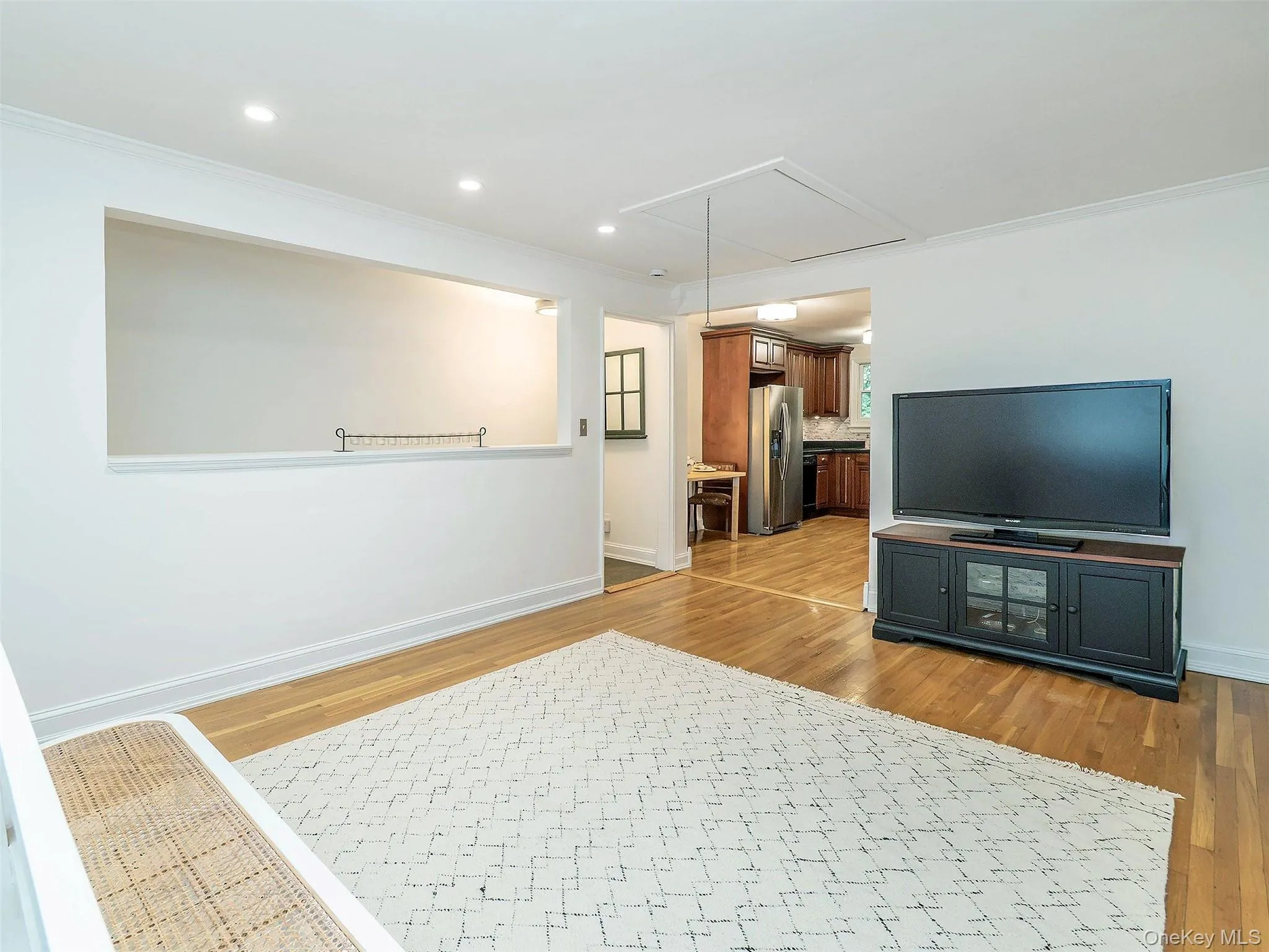 84U Glen Keith Road, Glen Cove, NY, 1 Bedroom Bedrooms, 3 Rooms Rooms,1 BathroomBathrooms,Residential,For Rent,Glen Keith,0,1025281 84U Glen Keith Road, Glen Cove, NY, 1 Bedroom Bedrooms, 3 Rooms Rooms,1 BathroomBathrooms,Residential,For Rent,Glen Keith,0,1025281