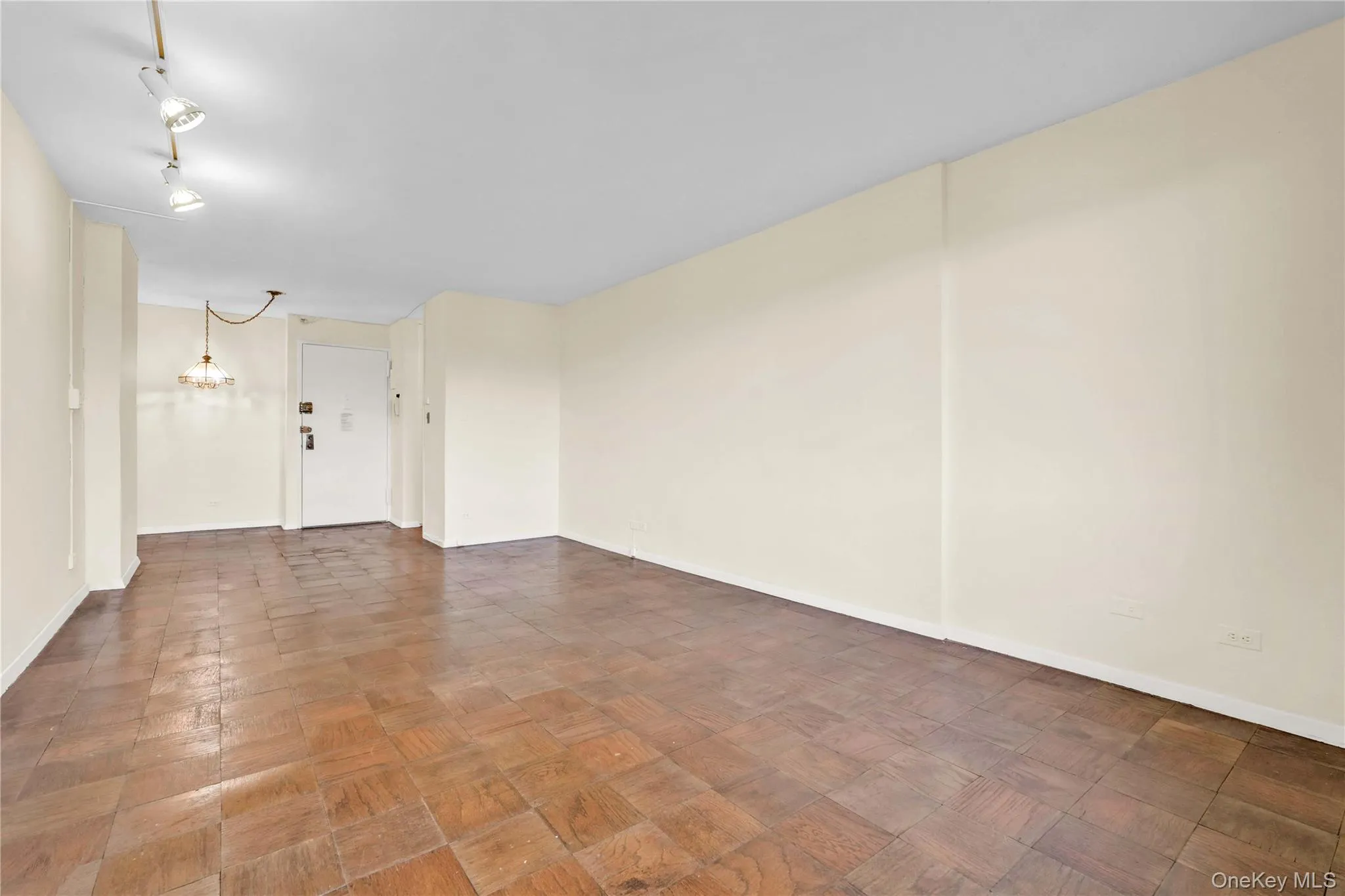 175-20 Wexford Terrace, New York, NY, 1 Room Rooms,1 BathroomBathrooms,Residential,For Rent,Wexford Terrace,0,1025289 175-20 Wexford Terrace, New York, NY, 1 Room Rooms,1 BathroomBathrooms,Residential,For Rent,Wexford Terrace,0,1025289