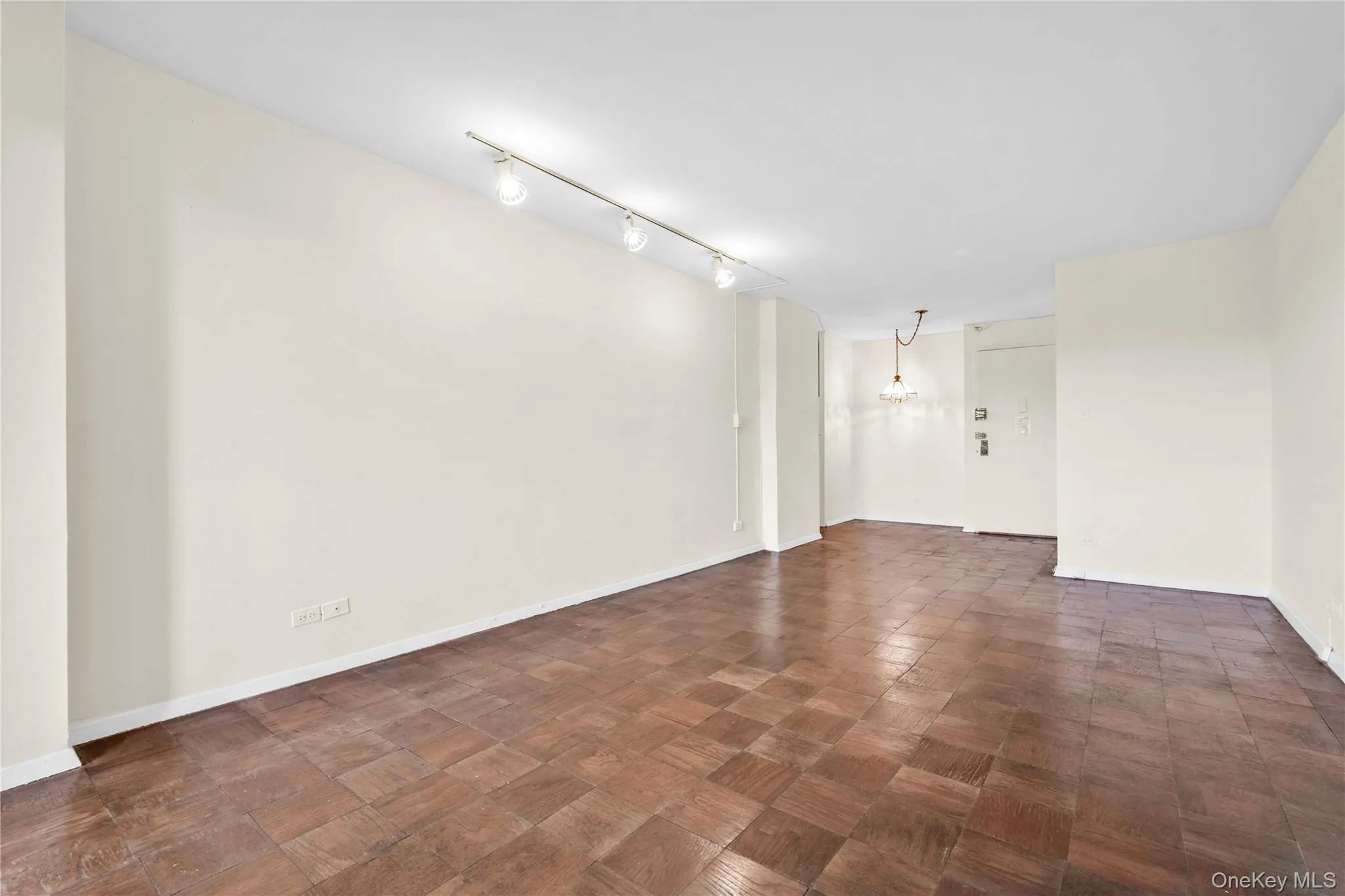 175-20 Wexford Terrace, New York, NY, 1 Room Rooms,1 BathroomBathrooms,Residential,For Rent,Wexford Terrace,0,1025289 175-20 Wexford Terrace, New York, NY, 1 Room Rooms,1 BathroomBathrooms,Residential,For Rent,Wexford Terrace,0,1025289
