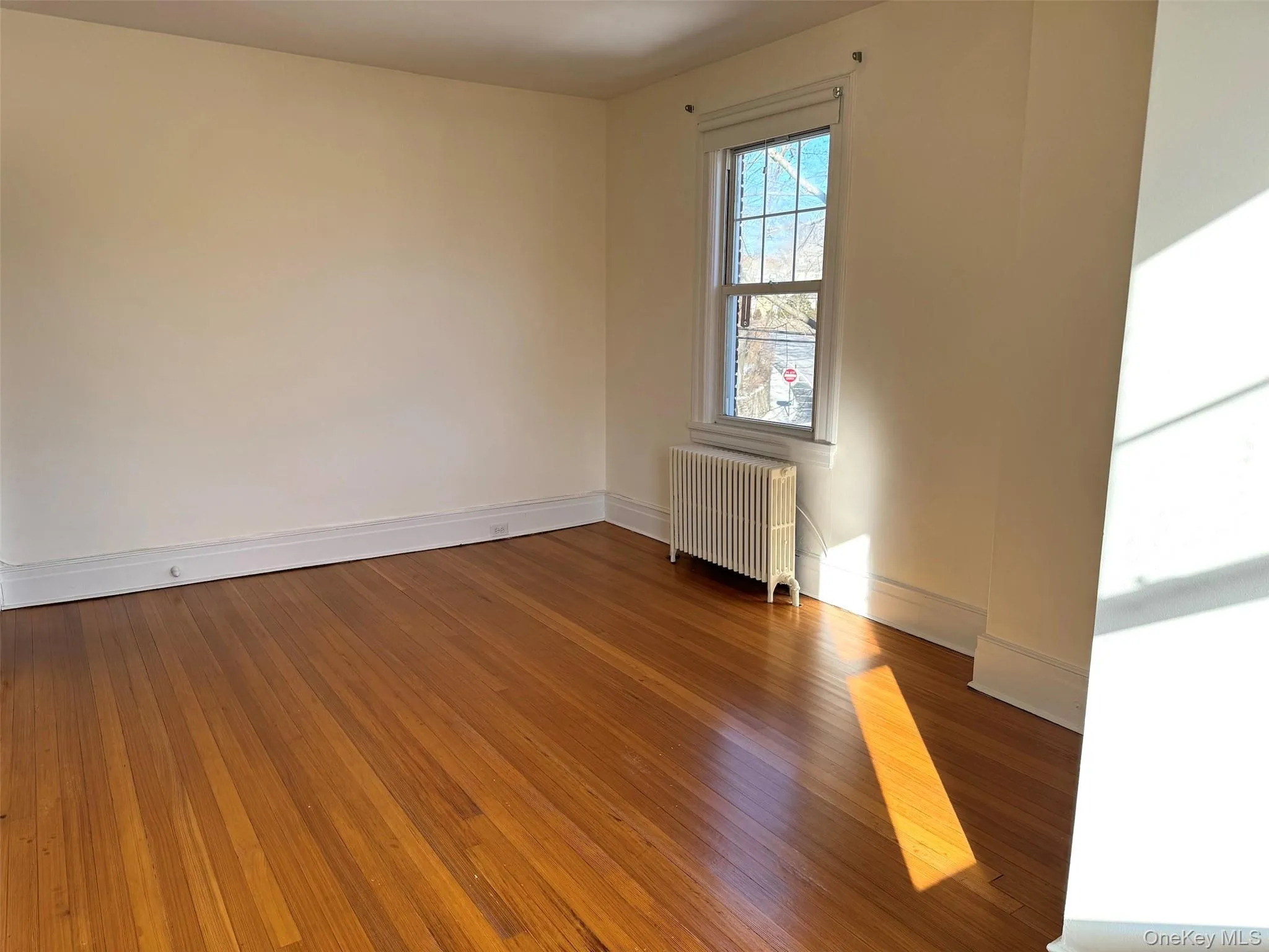 330 3rd Avenue, Pelham, NY, 2 Bedrooms Bedrooms, 5 Rooms Rooms,1 BathroomBathrooms,Residential Lease,For Rent,3rd,0,1025291 330 3rd Avenue, Pelham, NY, 2 Bedrooms Bedrooms, 5 Rooms Rooms,1 BathroomBathrooms,Residential Lease,For Rent,3rd,0,1025291