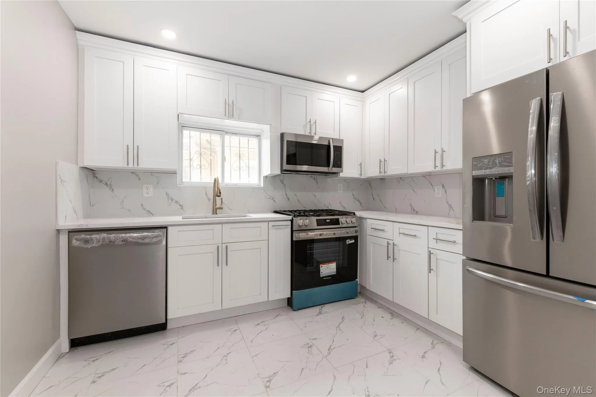 8492 Homelawn Street, New York, NY, 4 Bedrooms Bedrooms, 10 Rooms Rooms,4 BathroomsBathrooms,Residential,For Rent,Homelawn,0,1025292 8492 Homelawn Street, New York, NY, 4 Bedrooms Bedrooms, 10 Rooms Rooms,4 BathroomsBathrooms,Residential,For Rent,Homelawn,0,1025292