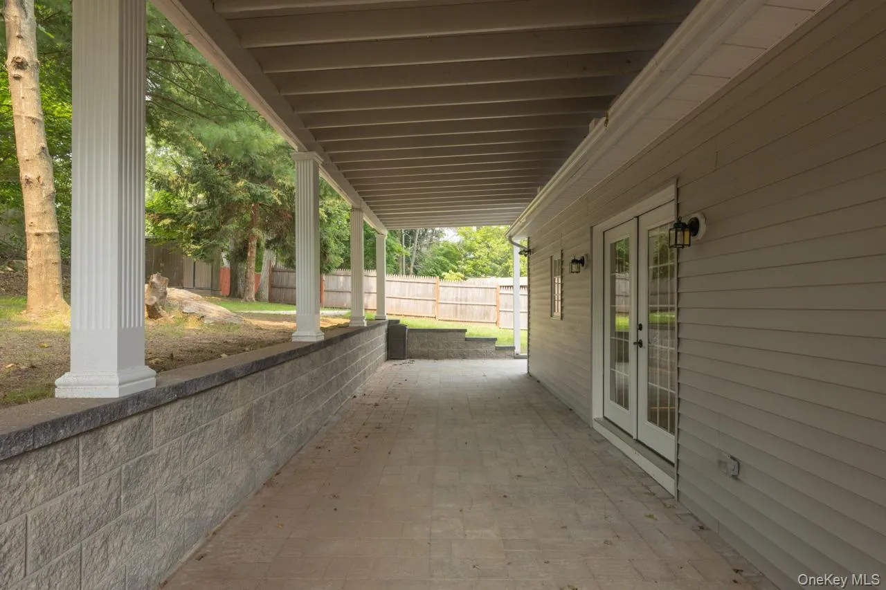 Expansive covered patio Expansive covered patio