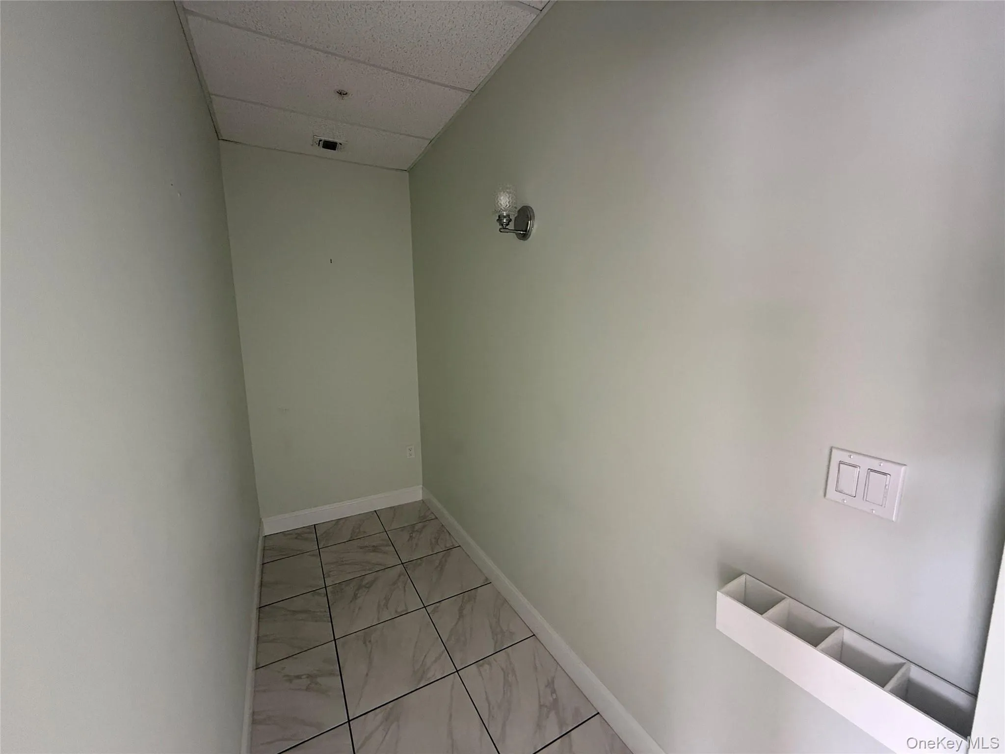 213 Lake Avenue, Smithtown, NY, ,Commercial Lease,For Rent,Lake,0,1025298 213 Lake Avenue, Smithtown, NY, ,Commercial Lease,For Rent,Lake,0,1025298