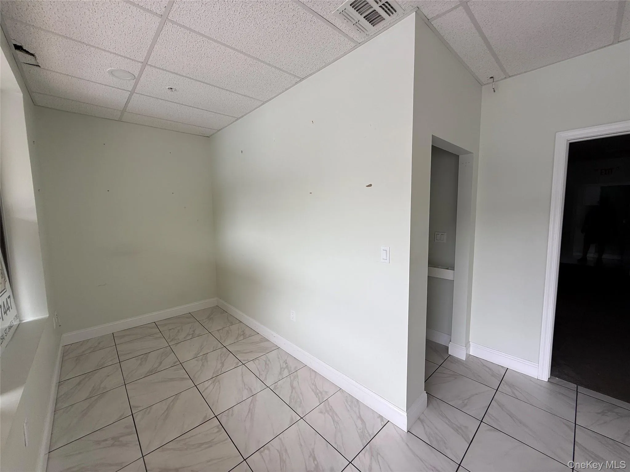 213 Lake Avenue, Smithtown, NY, ,Commercial Lease,For Rent,Lake,0,1025298 213 Lake Avenue, Smithtown, NY, ,Commercial Lease,For Rent,Lake,0,1025298