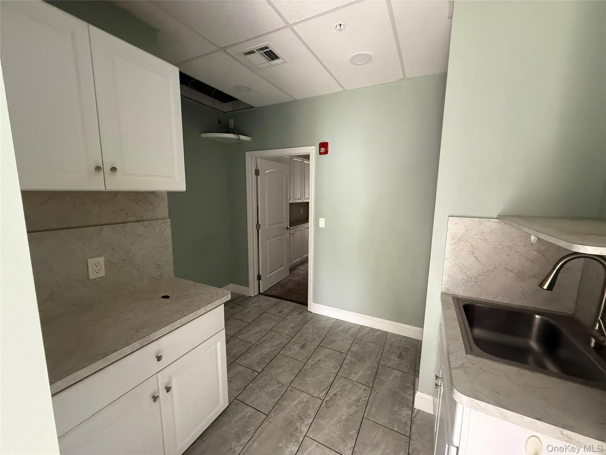 213 Lake Avenue, Smithtown, NY, ,Commercial Lease,For Rent,Lake,0,1025298 213 Lake Avenue, Smithtown, NY, ,Commercial Lease,For Rent,Lake,0,1025298