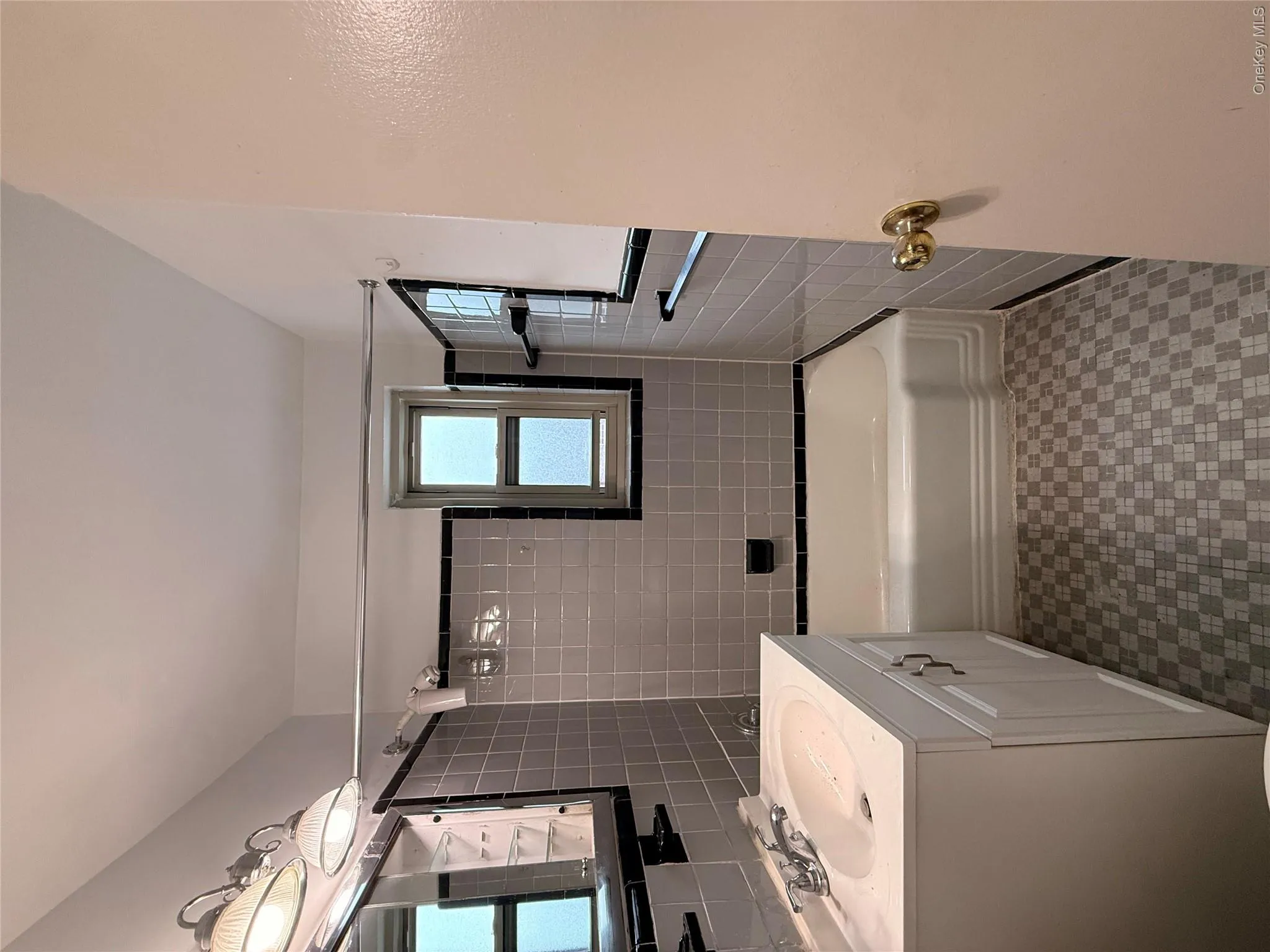 1010 Sherman, New York, NY, 1 Bedroom Bedrooms, 3 Rooms Rooms,1 BathroomBathrooms,Residential,For Rent,Sherman,0,1025303 1010 Sherman, New York, NY, 1 Bedroom Bedrooms, 3 Rooms Rooms,1 BathroomBathrooms,Residential,For Rent,Sherman,0,1025303