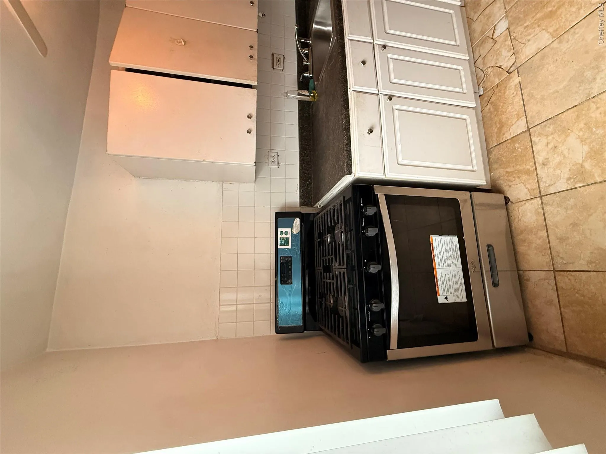 1010 Sherman, New York, NY, 1 Bedroom Bedrooms, 3 Rooms Rooms,1 BathroomBathrooms,Residential,For Rent,Sherman,0,1025303 1010 Sherman, New York, NY, 1 Bedroom Bedrooms, 3 Rooms Rooms,1 BathroomBathrooms,Residential,For Rent,Sherman,0,1025303