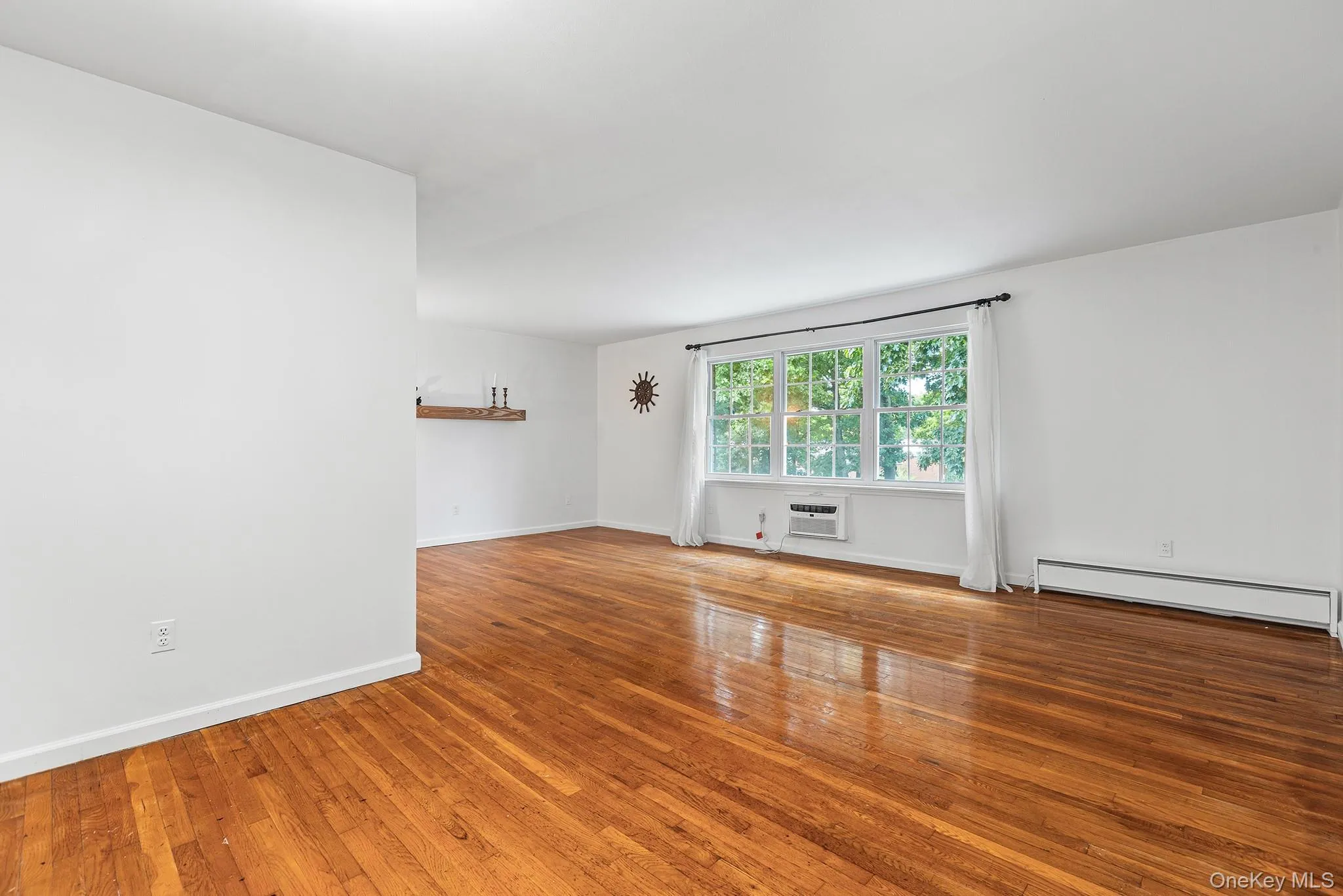 5 Wildwood Drive, Wappinger, NY, 1 Bedroom Bedrooms, 3 Rooms Rooms,1 BathroomBathrooms,Residential,For Rent,Wildwood,0,1025307 5 Wildwood Drive, Wappinger, NY, 1 Bedroom Bedrooms, 3 Rooms Rooms,1 BathroomBathrooms,Residential,For Rent,Wildwood,0,1025307