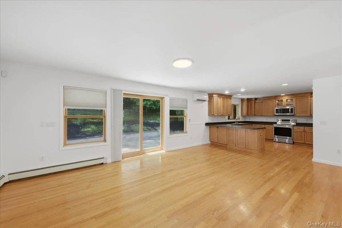 69 Barger Street, Putnam Valley, NY, 3 Bedrooms Bedrooms, 7 Rooms Rooms,2 BathroomsBathrooms,Residential,For Rent,Barger,0,1025313 69 Barger Street, Putnam Valley, NY, 3 Bedrooms Bedrooms, 7 Rooms Rooms,2 BathroomsBathrooms,Residential,For Rent,Barger,0,1025313