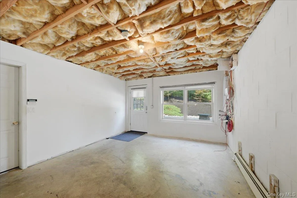69 Barger Street, Putnam Valley, NY, 3 Bedrooms Bedrooms, 7 Rooms Rooms,2 BathroomsBathrooms,Residential,For Rent,Barger,0,1025313 69 Barger Street, Putnam Valley, NY, 3 Bedrooms Bedrooms, 7 Rooms Rooms,2 BathroomsBathrooms,Residential,For Rent,Barger,0,1025313