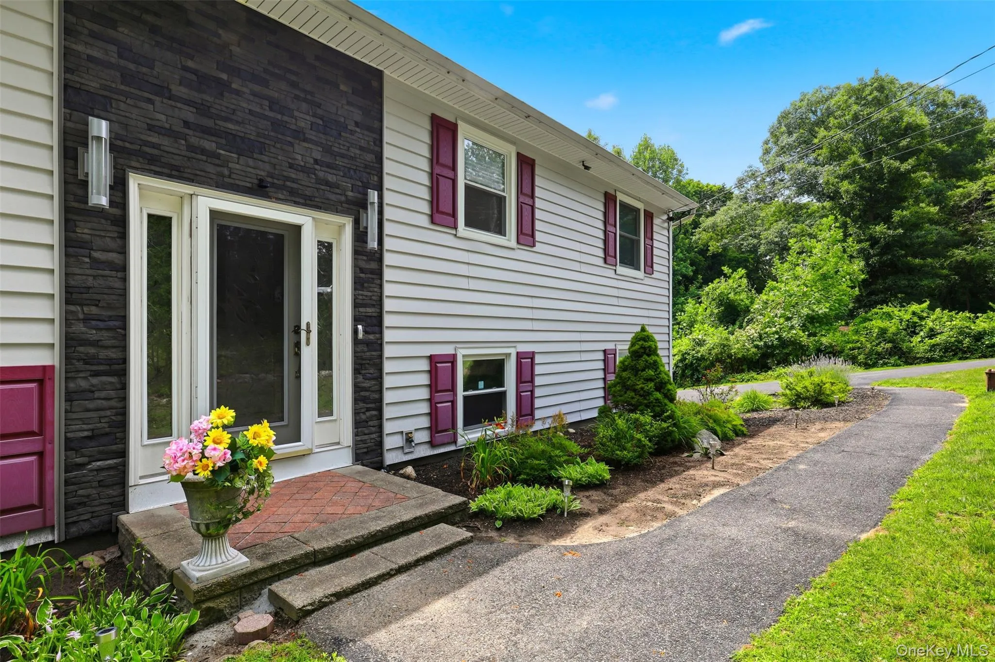 27 Casse Court, Carmel, NY, 3 Bedrooms Bedrooms, 10 Rooms Rooms,3 BathroomsBathrooms,Residential,For Rent,Casse,0,1025322 27 Casse Court, Carmel, NY, 3 Bedrooms Bedrooms, 10 Rooms Rooms,3 BathroomsBathrooms,Residential,For Rent,Casse,0,1025322