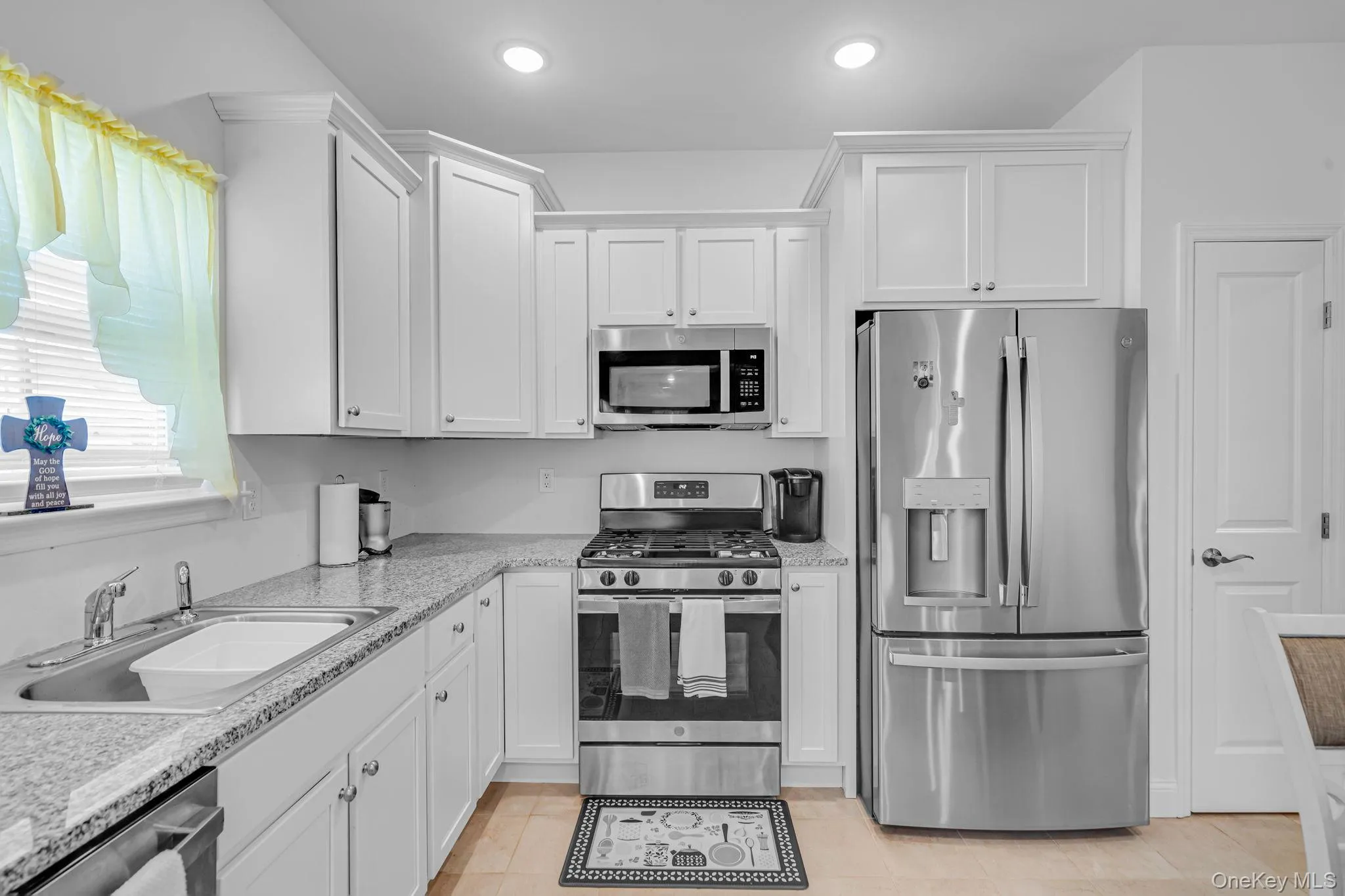 77 Willow Circle, Brookhaven, NY, 2 Bedrooms Bedrooms, 7 Rooms Rooms,2 BathroomsBathrooms,Residential,For Rent,Willow,0,1025323 77 Willow Circle, Brookhaven, NY, 2 Bedrooms Bedrooms, 7 Rooms Rooms,2 BathroomsBathrooms,Residential,For Rent,Willow,0,1025323