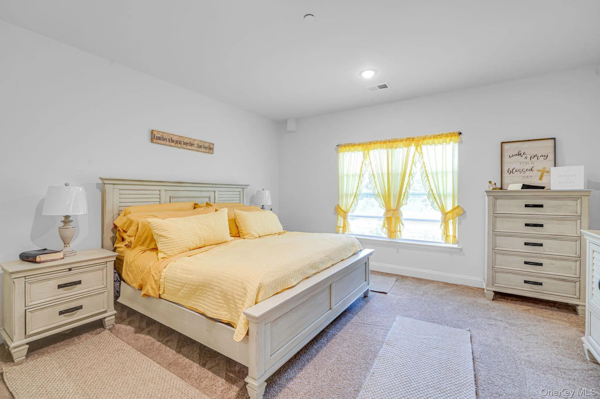 77 Willow Circle, Brookhaven, NY, 2 Bedrooms Bedrooms, 7 Rooms Rooms,2 BathroomsBathrooms,Residential,For Rent,Willow,0,1025323 77 Willow Circle, Brookhaven, NY, 2 Bedrooms Bedrooms, 7 Rooms Rooms,2 BathroomsBathrooms,Residential,For Rent,Willow,0,1025323