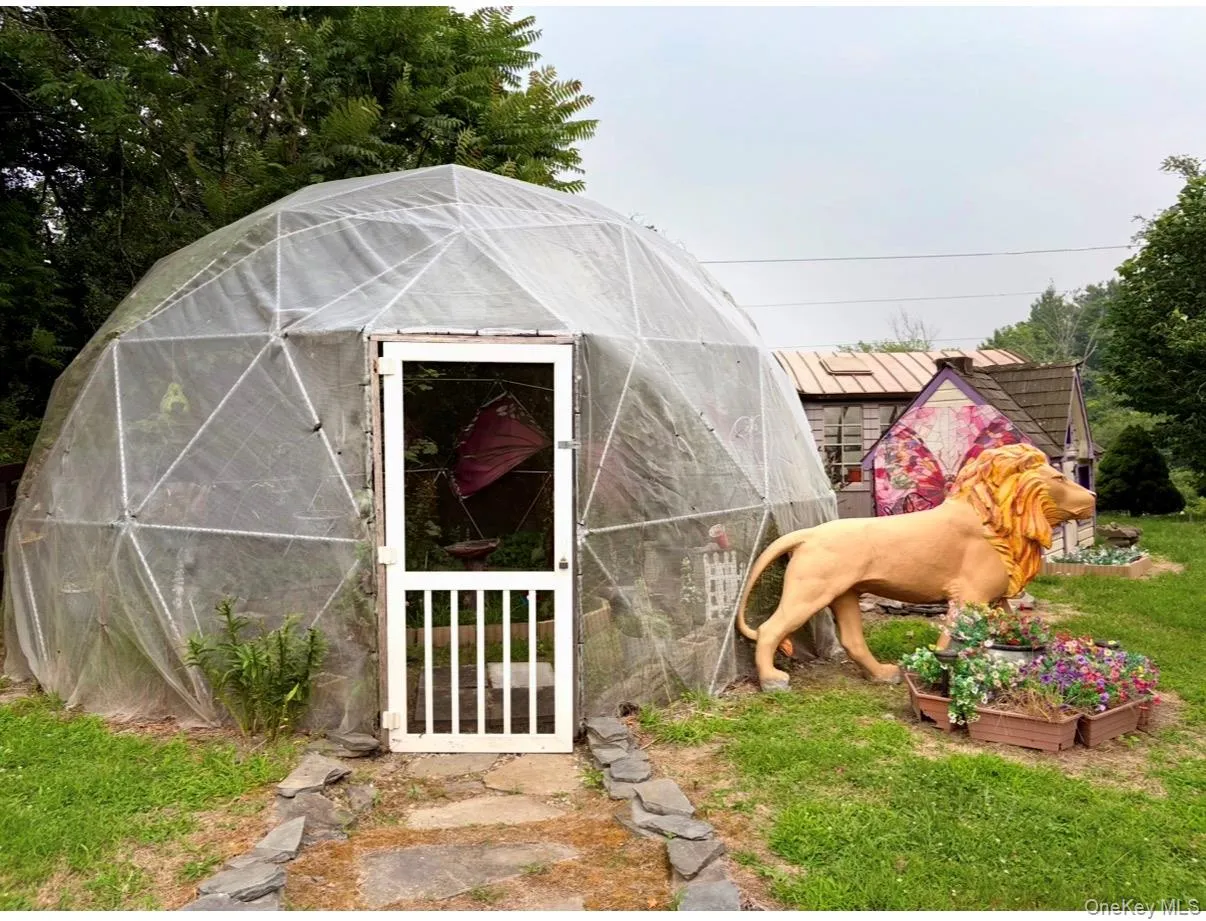 Green House Green House