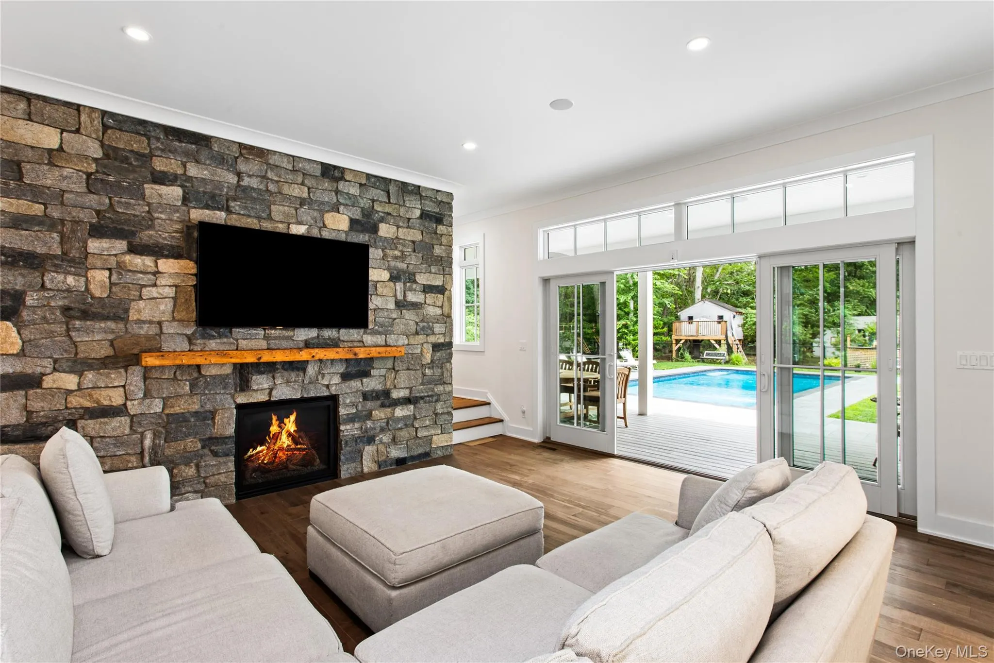 9 Deerland Drive, Southampton, NY, 6 Bedrooms Bedrooms, 16 Rooms Rooms,5 BathroomsBathrooms,Residential,For Rent,Deerland,0,1025325 9 Deerland Drive, Southampton, NY, 6 Bedrooms Bedrooms, 16 Rooms Rooms,5 BathroomsBathrooms,Residential,For Rent,Deerland,0,1025325