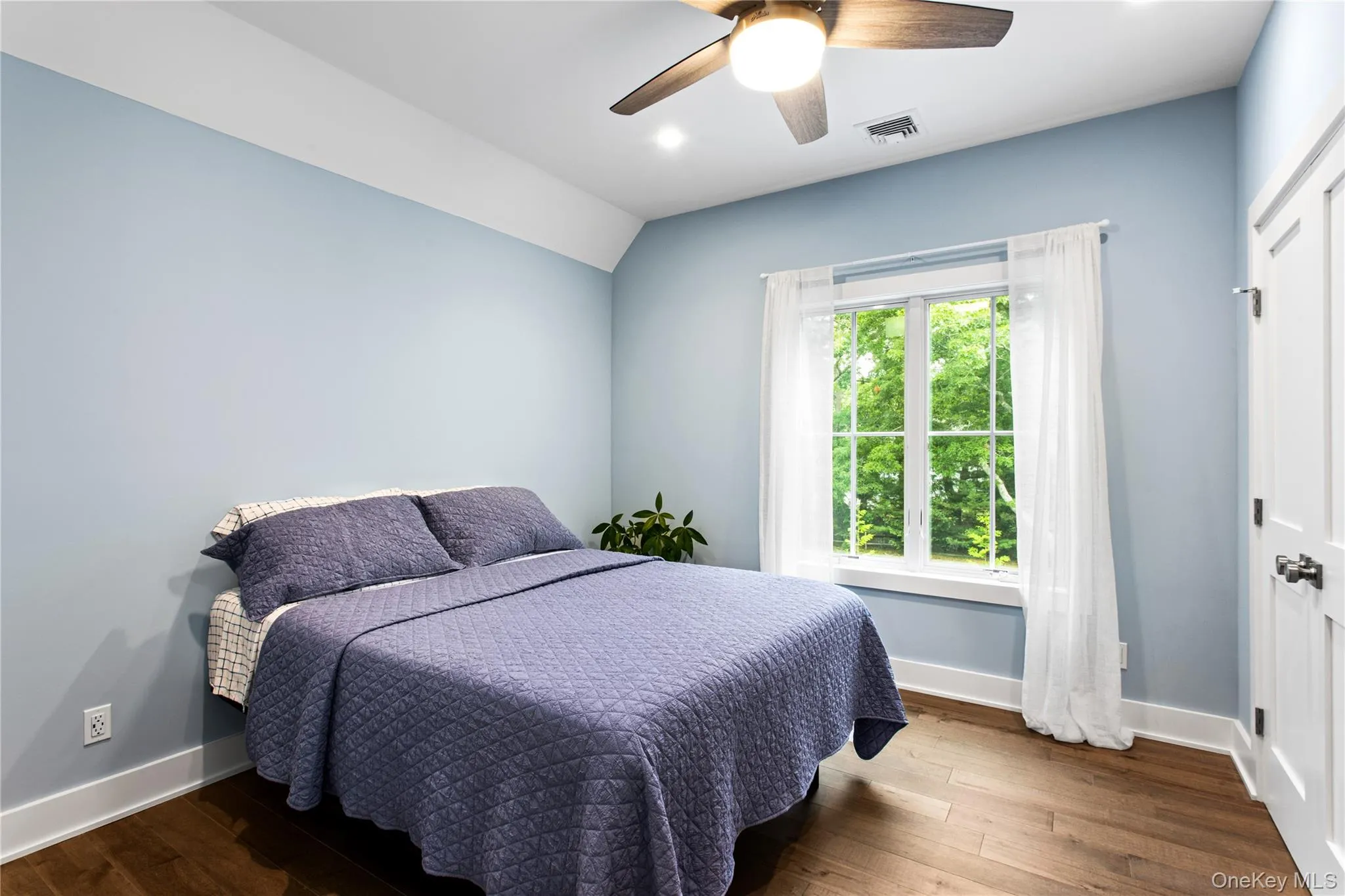 9 Deerland Drive, Southampton, NY, 6 Bedrooms Bedrooms, 16 Rooms Rooms,5 BathroomsBathrooms,Residential,For Rent,Deerland,0,1025325 9 Deerland Drive, Southampton, NY, 6 Bedrooms Bedrooms, 16 Rooms Rooms,5 BathroomsBathrooms,Residential,For Rent,Deerland,0,1025325