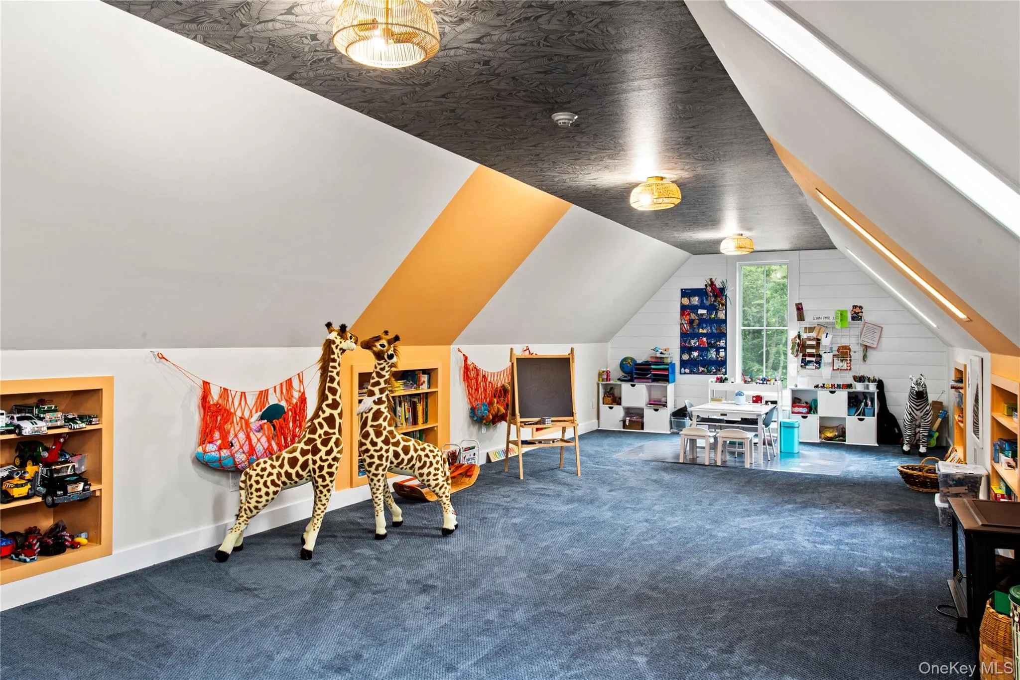 9 Deerland Drive, Southampton, NY, 6 Bedrooms Bedrooms, 16 Rooms Rooms,5 BathroomsBathrooms,Residential,For Rent,Deerland,0,1025325 9 Deerland Drive, Southampton, NY, 6 Bedrooms Bedrooms, 16 Rooms Rooms,5 BathroomsBathrooms,Residential,For Rent,Deerland,0,1025325