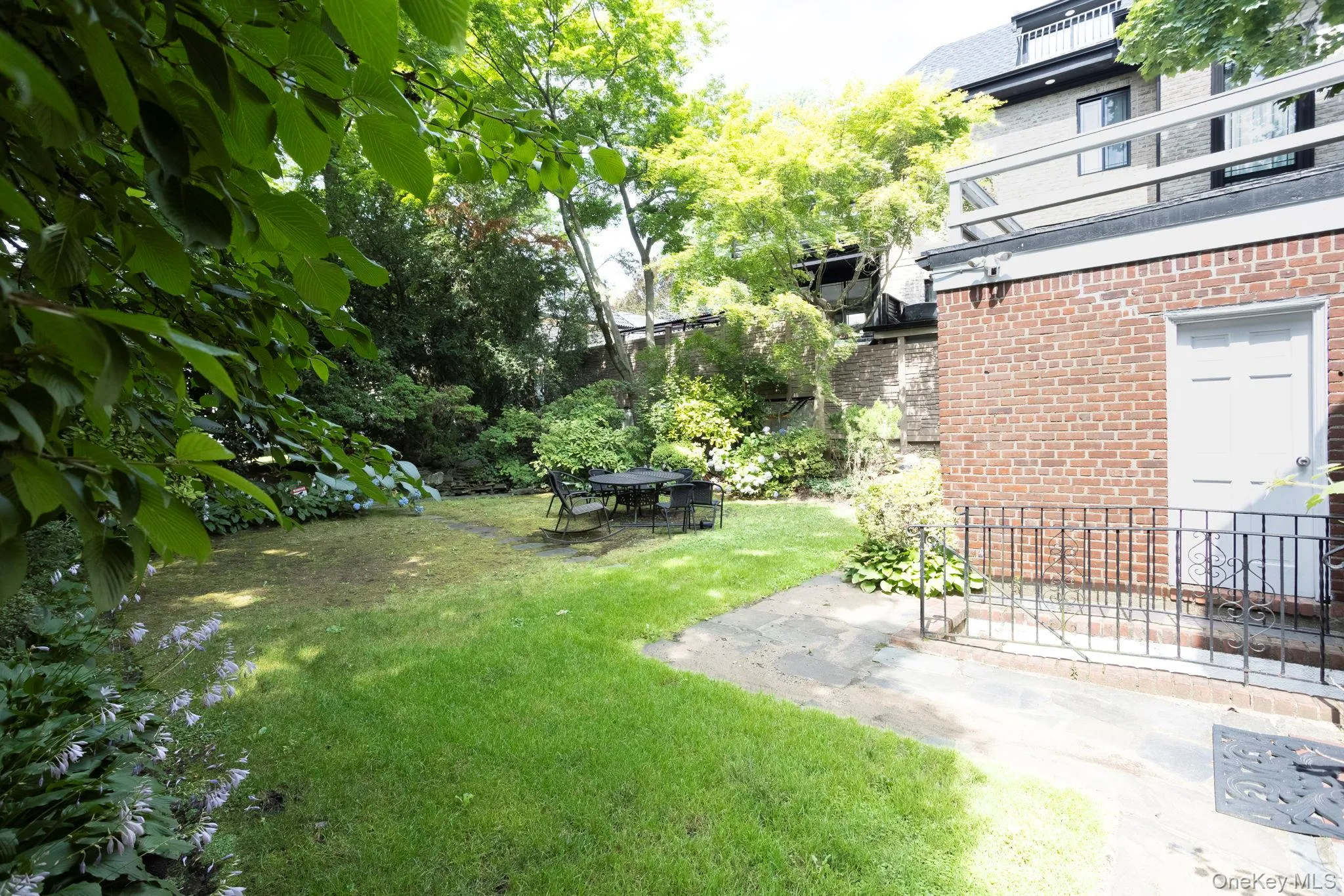 80-82 222nd Street, New York, NY, 3 Bedrooms Bedrooms, 12 Rooms Rooms,2 BathroomsBathrooms,Residential,For Rent,222nd,0,1025326 80-82 222nd Street, New York, NY, 3 Bedrooms Bedrooms, 12 Rooms Rooms,2 BathroomsBathrooms,Residential,For Rent,222nd,0,1025326