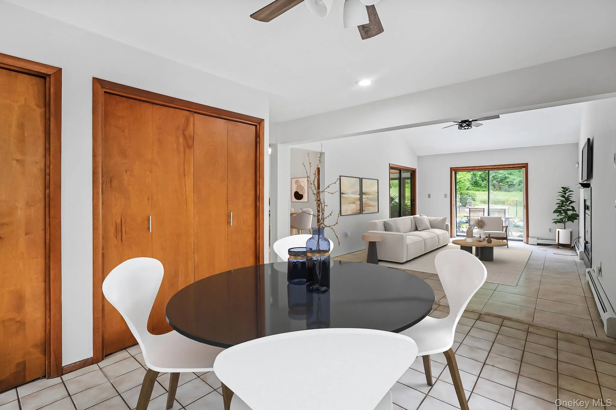 Dining area Dining area