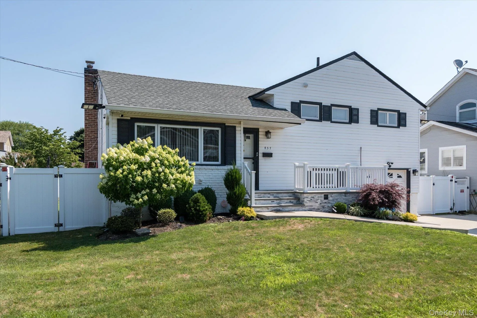857 Virginia Avenue, Hempstead, NY, 3 Bedrooms Bedrooms, 11 Rooms Rooms,3 BathroomsBathrooms,Residential,For Rent,Virginia,0,1025334 857 Virginia Avenue, Hempstead, NY, 3 Bedrooms Bedrooms, 11 Rooms Rooms,3 BathroomsBathrooms,Residential,For Rent,Virginia,0,1025334