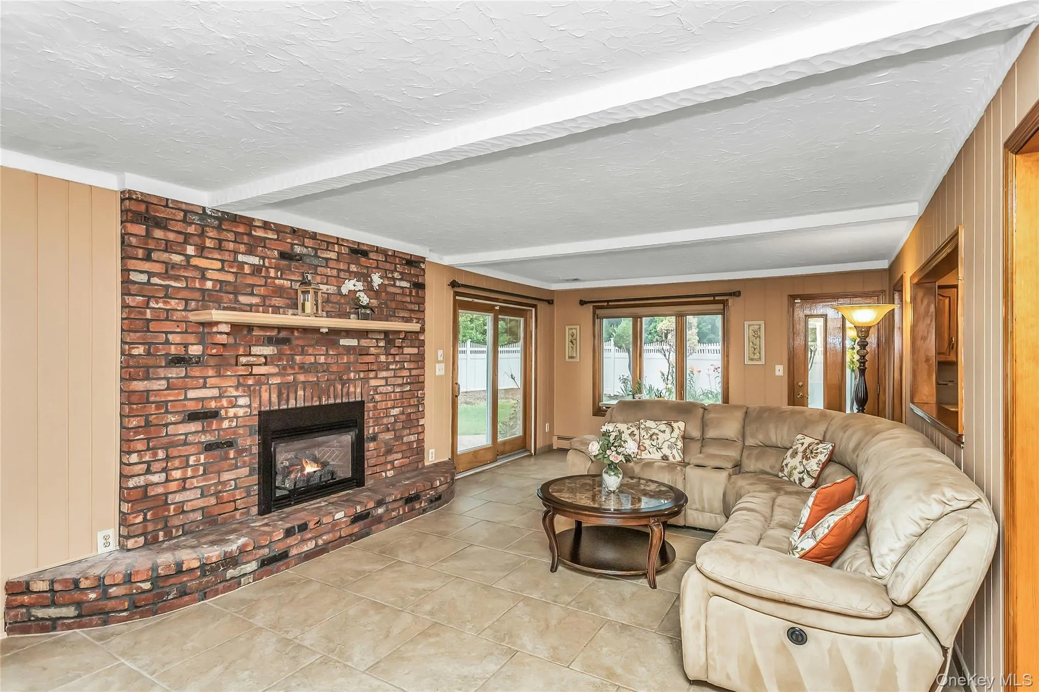 3901 Jane Court, Oyster Bay, NY, 4 Bedrooms Bedrooms, 8 Rooms Rooms,2 BathroomsBathrooms,Residential,For Rent,Jane,0,1025336 3901 Jane Court, Oyster Bay, NY, 4 Bedrooms Bedrooms, 8 Rooms Rooms,2 BathroomsBathrooms,Residential,For Rent,Jane,0,1025336