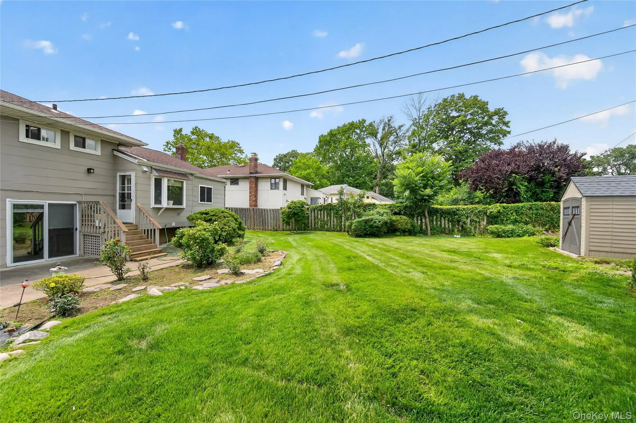 14 Holiday Park Drive, North Hempstead, NY, 3 Bedrooms Bedrooms, 7 Rooms Rooms,2 BathroomsBathrooms,Residential,For Rent,Holiday Park,0,1025337 14 Holiday Park Drive, North Hempstead, NY, 3 Bedrooms Bedrooms, 7 Rooms Rooms,2 BathroomsBathrooms,Residential,For Rent,Holiday Park,0,1025337