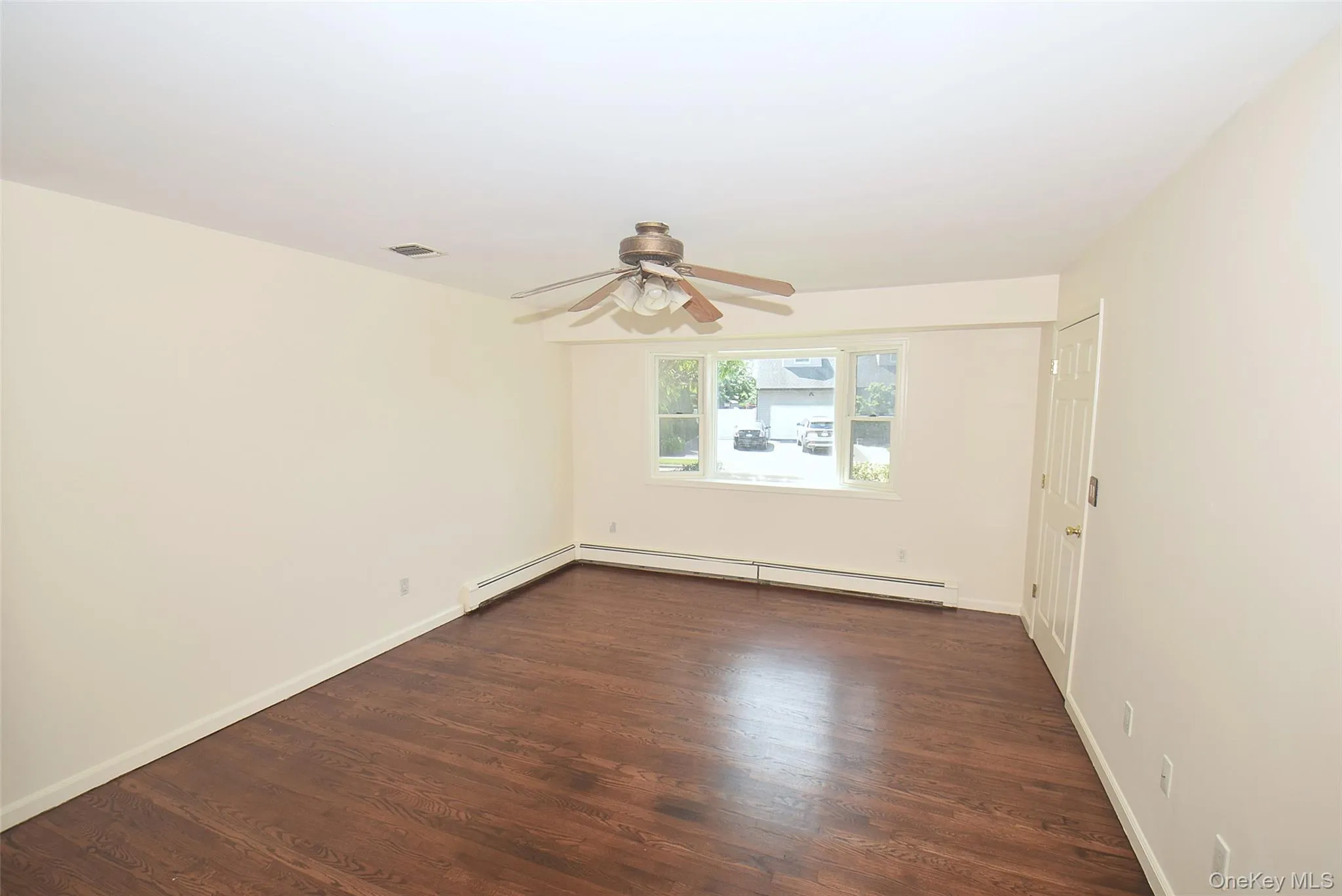 2663 Cedar Lane, Hempstead, NY, 5 Bedrooms Bedrooms, 9 Rooms Rooms,2 BathroomsBathrooms,Residential,For Rent,Cedar,0,1025342 2663 Cedar Lane, Hempstead, NY, 5 Bedrooms Bedrooms, 9 Rooms Rooms,2 BathroomsBathrooms,Residential,For Rent,Cedar,0,1025342