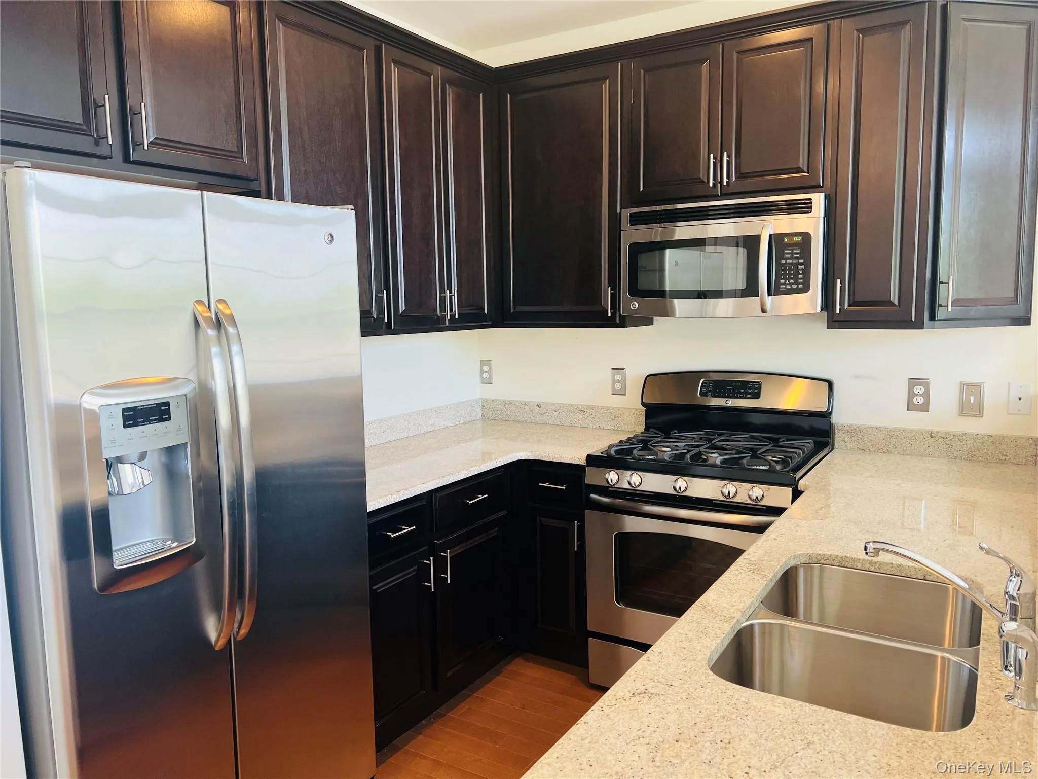 1515 Balsam Drive, New Windsor, NY, 2 Bedrooms Bedrooms, 6 Rooms Rooms,2 BathroomsBathrooms,Residential,For Rent,Balsam,0,1025347 1515 Balsam Drive, New Windsor, NY, 2 Bedrooms Bedrooms, 6 Rooms Rooms,2 BathroomsBathrooms,Residential,For Rent,Balsam,0,1025347