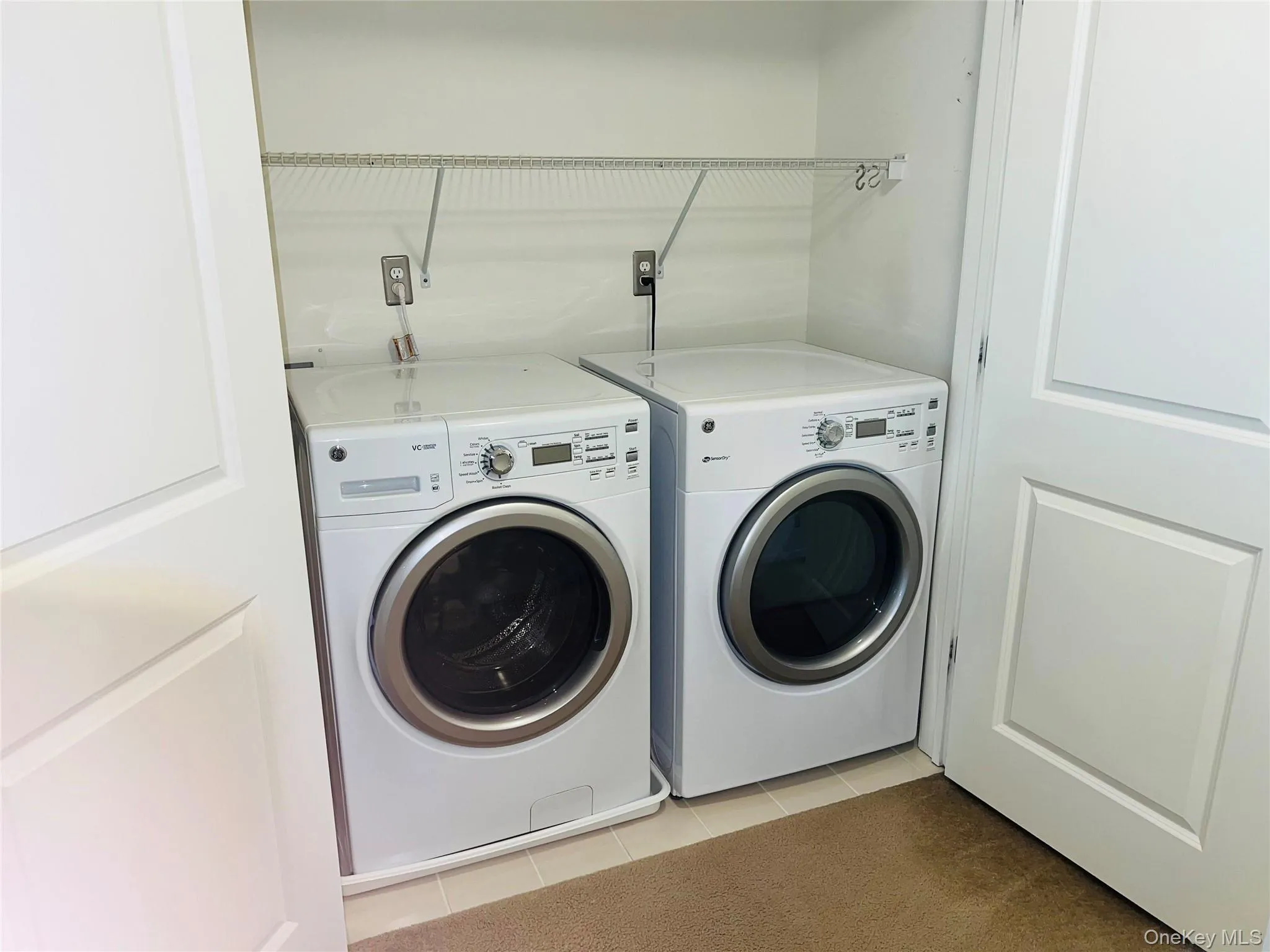1515 Balsam Drive, New Windsor, NY, 2 Bedrooms Bedrooms, 6 Rooms Rooms,2 BathroomsBathrooms,Residential,For Rent,Balsam,0,1025347 1515 Balsam Drive, New Windsor, NY, 2 Bedrooms Bedrooms, 6 Rooms Rooms,2 BathroomsBathrooms,Residential,For Rent,Balsam,0,1025347