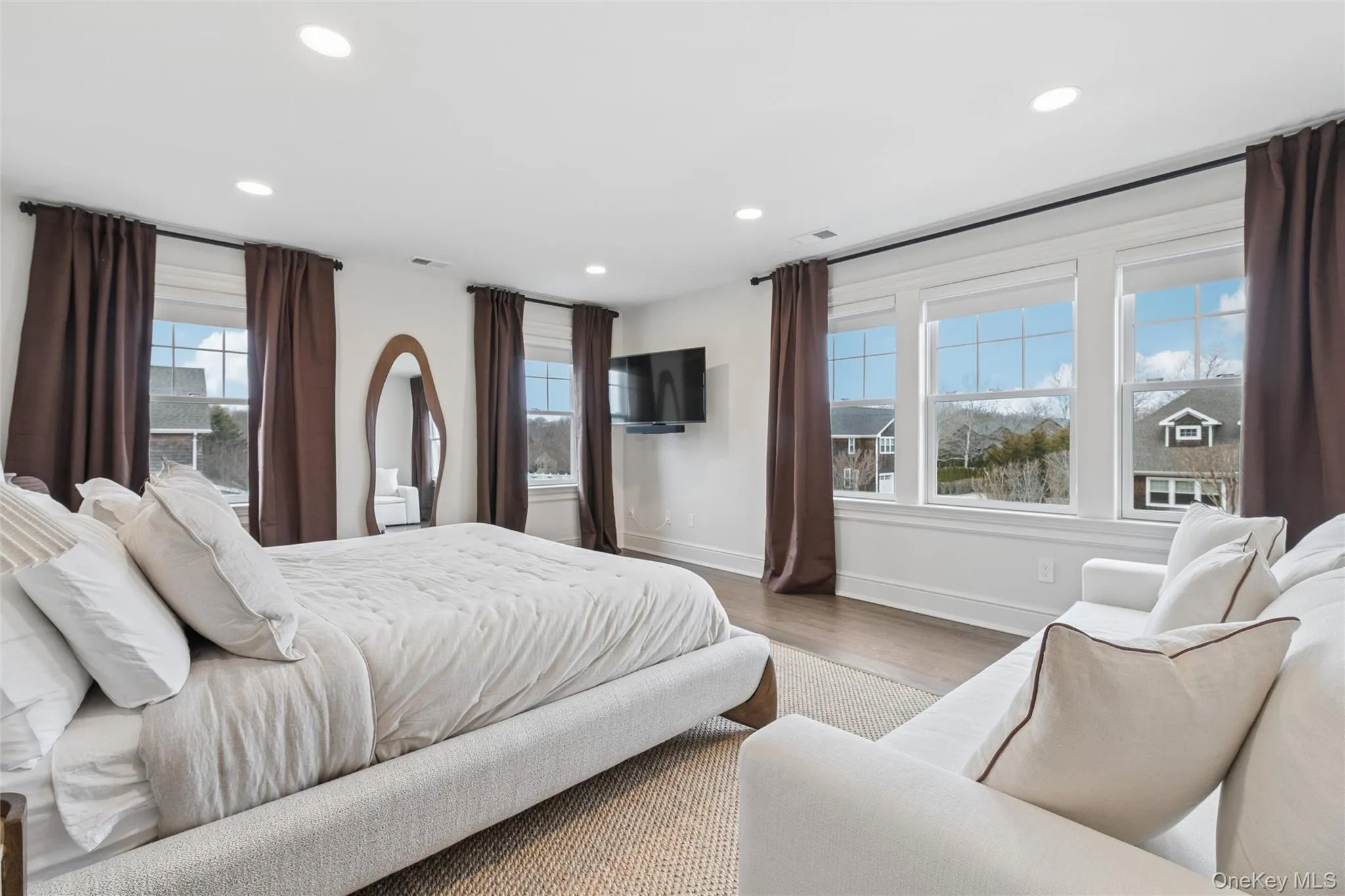 22 Summer Drive, Southampton, NY, 4 Bedrooms Bedrooms, 14 Rooms Rooms,3 BathroomsBathrooms,Residential,For Rent,Summer,0,1025348 22 Summer Drive, Southampton, NY, 4 Bedrooms Bedrooms, 14 Rooms Rooms,3 BathroomsBathrooms,Residential,For Rent,Summer,0,1025348