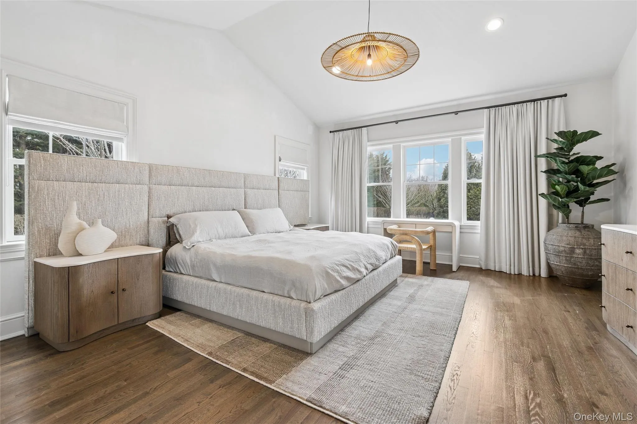 22 Summer Drive, Southampton, NY, 4 Bedrooms Bedrooms, 14 Rooms Rooms,3 BathroomsBathrooms,Residential,For Rent,Summer,0,1025348 22 Summer Drive, Southampton, NY, 4 Bedrooms Bedrooms, 14 Rooms Rooms,3 BathroomsBathrooms,Residential,For Rent,Summer,0,1025348