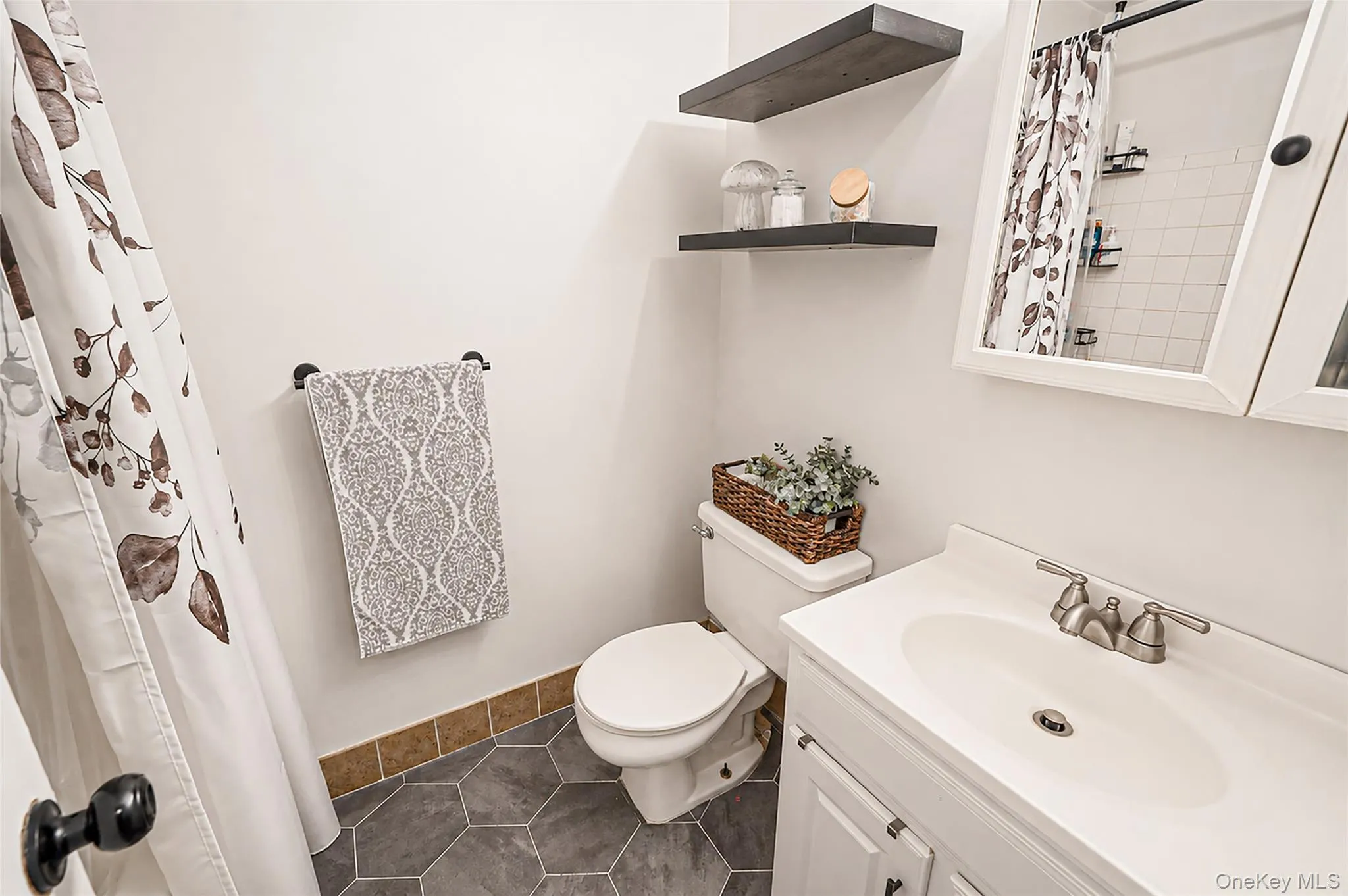 244 Lake Pointe Circle, Brookhaven, NY, 2 Bedrooms Bedrooms, 4 Rooms Rooms,1 BathroomBathrooms,Residential,For Rent,Lake Pointe Circle,0,1025350 244 Lake Pointe Circle, Brookhaven, NY, 2 Bedrooms Bedrooms, 4 Rooms Rooms,1 BathroomBathrooms,Residential,For Rent,Lake Pointe Circle,0,1025350