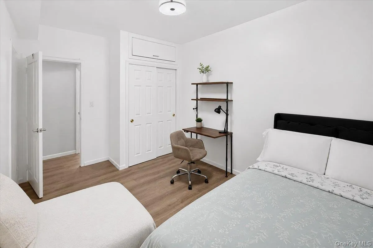 2160 Tremont Avenue, New York, NY, 2 Bedrooms Bedrooms, 4 Rooms Rooms,1 BathroomBathrooms,Residential,For Rent,Tremont,0,1025354 2160 Tremont Avenue, New York, NY, 2 Bedrooms Bedrooms, 4 Rooms Rooms,1 BathroomBathrooms,Residential,For Rent,Tremont,0,1025354