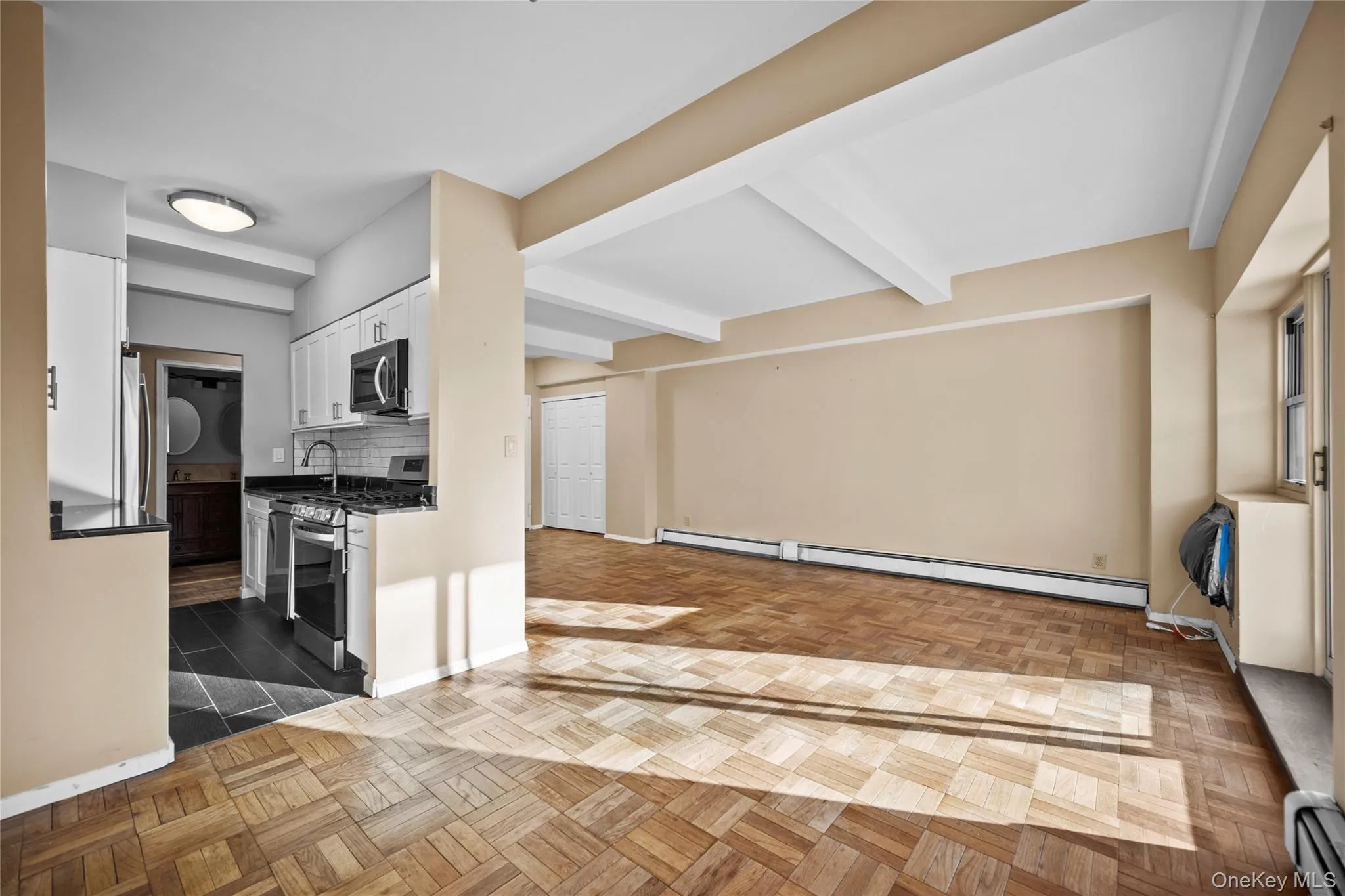 80 Hartsdale Avenue, Greenburgh, NY, 2 Bedrooms Bedrooms, 5 Rooms Rooms,1 BathroomBathrooms,Residential,For Rent,Hartsdale,0,1025358 80 Hartsdale Avenue, Greenburgh, NY, 2 Bedrooms Bedrooms, 5 Rooms Rooms,1 BathroomBathrooms,Residential,For Rent,Hartsdale,0,1025358