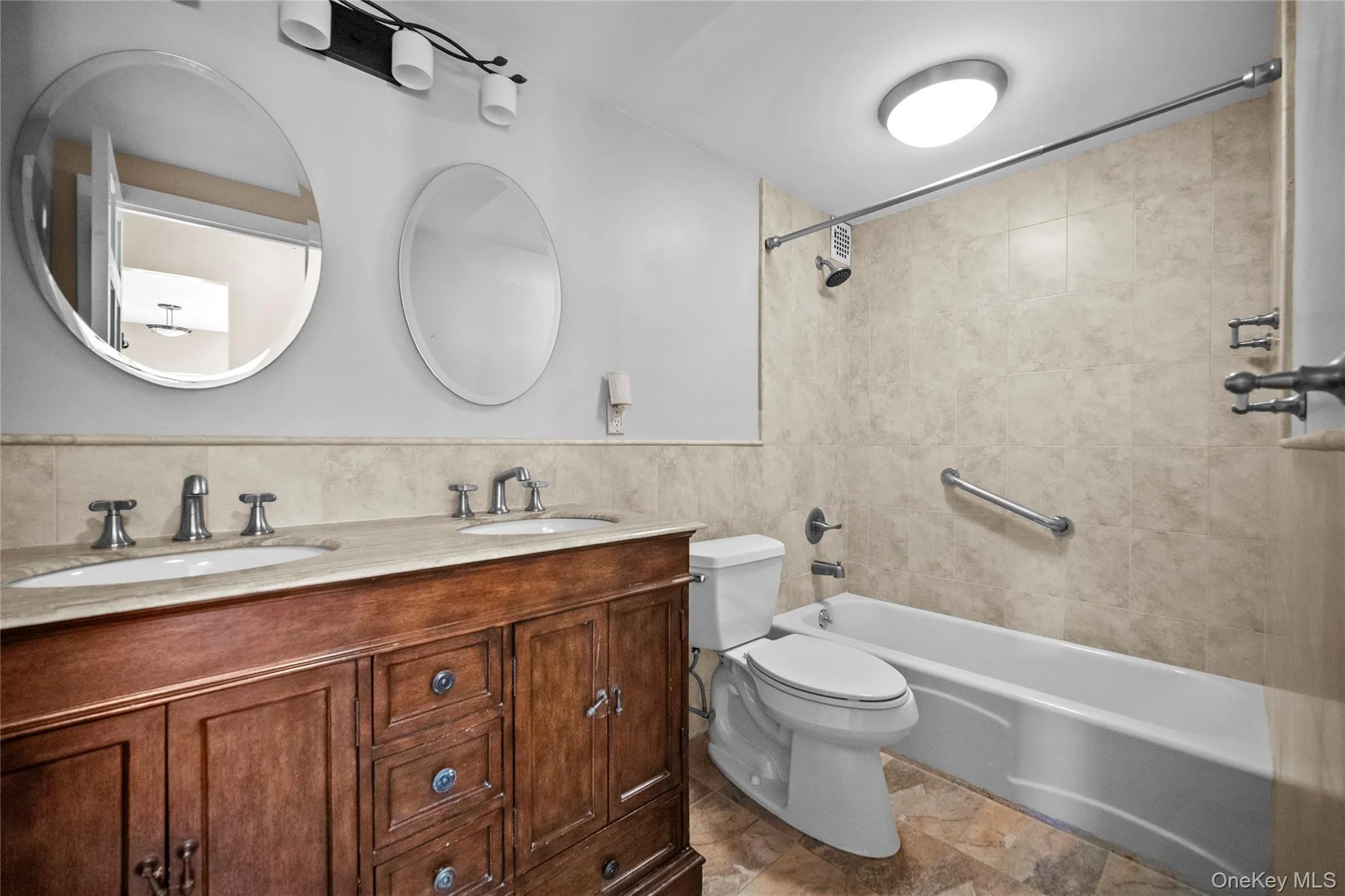 80 Hartsdale Avenue, Greenburgh, NY, 2 Bedrooms Bedrooms, 5 Rooms Rooms,1 BathroomBathrooms,Residential,For Rent,Hartsdale,0,1025358 80 Hartsdale Avenue, Greenburgh, NY, 2 Bedrooms Bedrooms, 5 Rooms Rooms,1 BathroomBathrooms,Residential,For Rent,Hartsdale,0,1025358