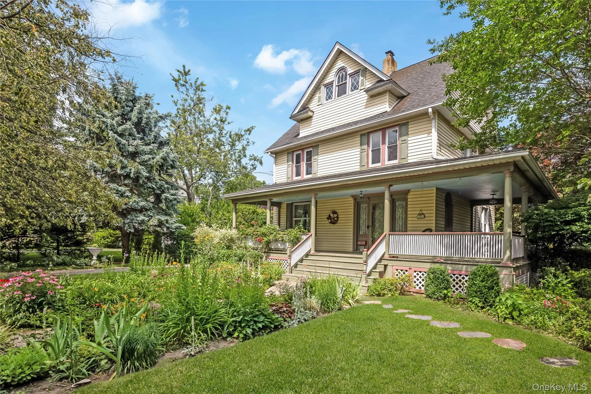67 Davison Place, Hempstead, NY, 4 Bedrooms Bedrooms, 9 Rooms Rooms,2 BathroomsBathrooms,Residential,For Rent,Davison,0,1025359 67 Davison Place, Hempstead, NY, 4 Bedrooms Bedrooms, 9 Rooms Rooms,2 BathroomsBathrooms,Residential,For Rent,Davison,0,1025359
