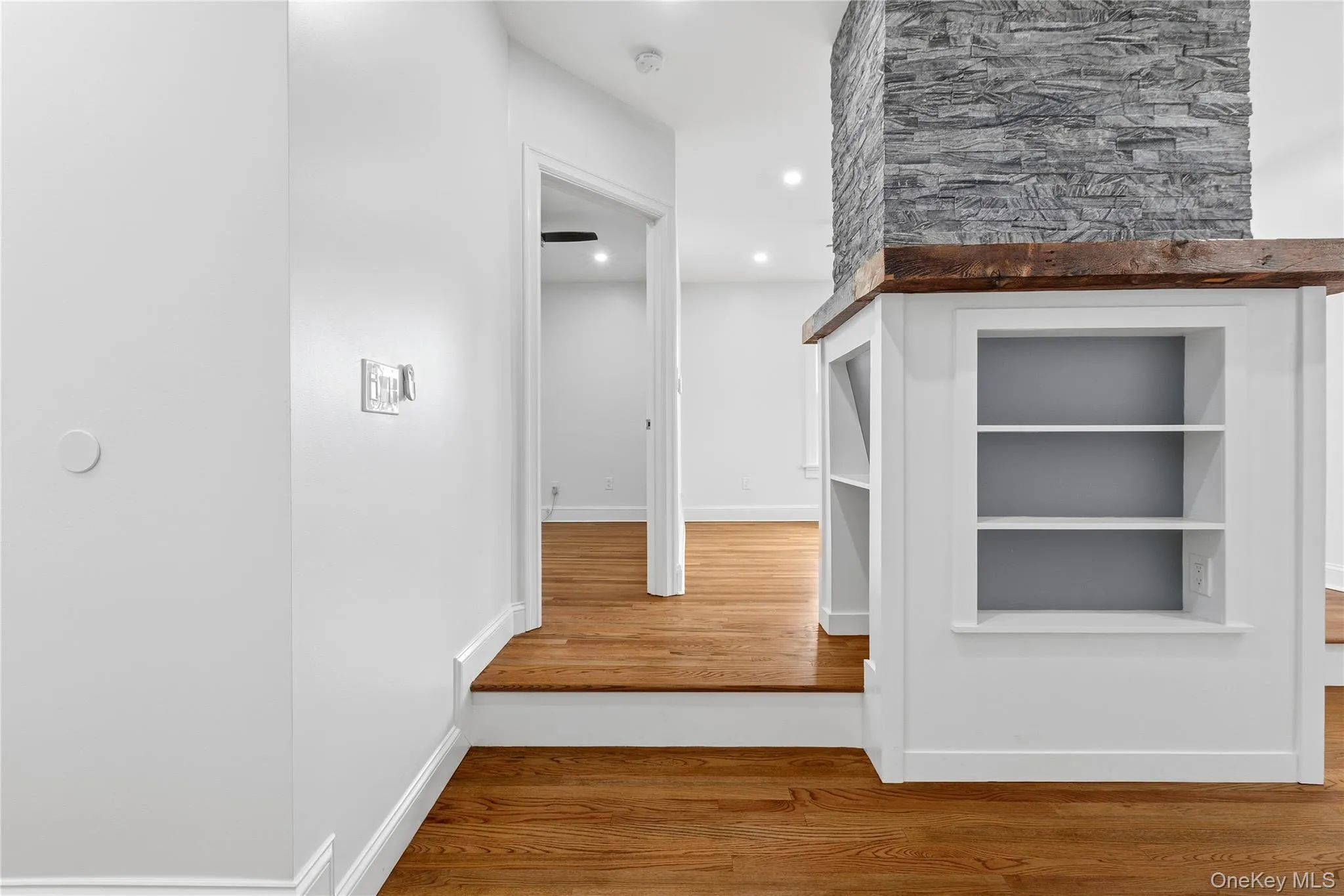 56 Highland Avenue, Ossining, NY, 1 Bedroom Bedrooms, 3 Rooms Rooms,1 BathroomBathrooms,Residential Lease,For Rent,Highland,0,1025361 56 Highland Avenue, Ossining, NY, 1 Bedroom Bedrooms, 3 Rooms Rooms,1 BathroomBathrooms,Residential Lease,For Rent,Highland,0,1025361
