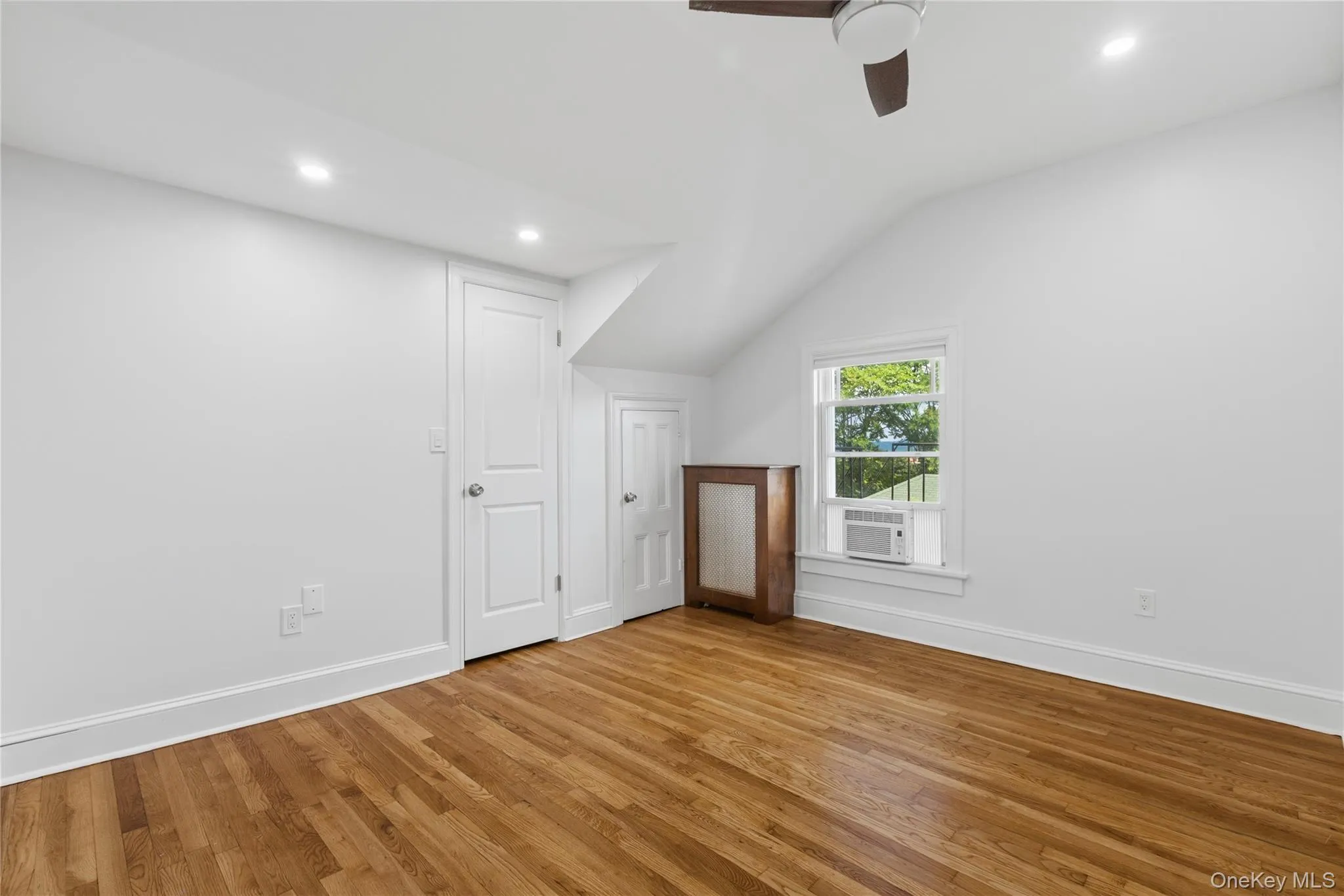 56 Highland Avenue, Ossining, NY, 1 Bedroom Bedrooms, 3 Rooms Rooms,1 BathroomBathrooms,Residential Lease,For Rent,Highland,0,1025361 56 Highland Avenue, Ossining, NY, 1 Bedroom Bedrooms, 3 Rooms Rooms,1 BathroomBathrooms,Residential Lease,For Rent,Highland,0,1025361