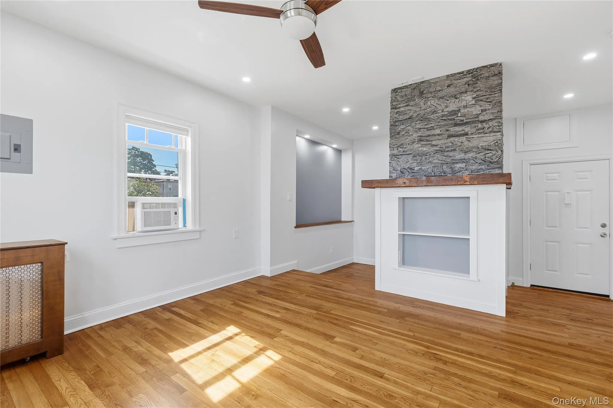 56 Highland Avenue, Ossining, NY, 1 Bedroom Bedrooms, 3 Rooms Rooms,1 BathroomBathrooms,Residential Lease,For Rent,Highland,0,1025361 56 Highland Avenue, Ossining, NY, 1 Bedroom Bedrooms, 3 Rooms Rooms,1 BathroomBathrooms,Residential Lease,For Rent,Highland,0,1025361
