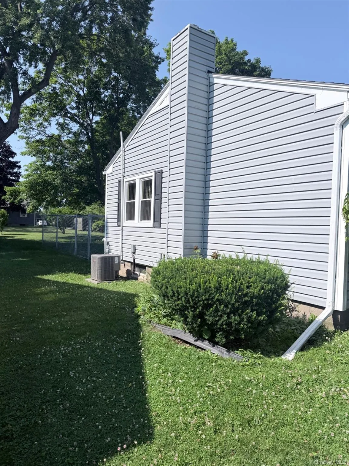 162 Landon Avenue, Out Of Area, NY, 2 Bedrooms Bedrooms, 5 Rooms Rooms,1 BathroomBathrooms,Residential,For Rent,Landon,0,1025363 162 Landon Avenue, Out Of Area, NY, 2 Bedrooms Bedrooms, 5 Rooms Rooms,1 BathroomBathrooms,Residential,For Rent,Landon,0,1025363