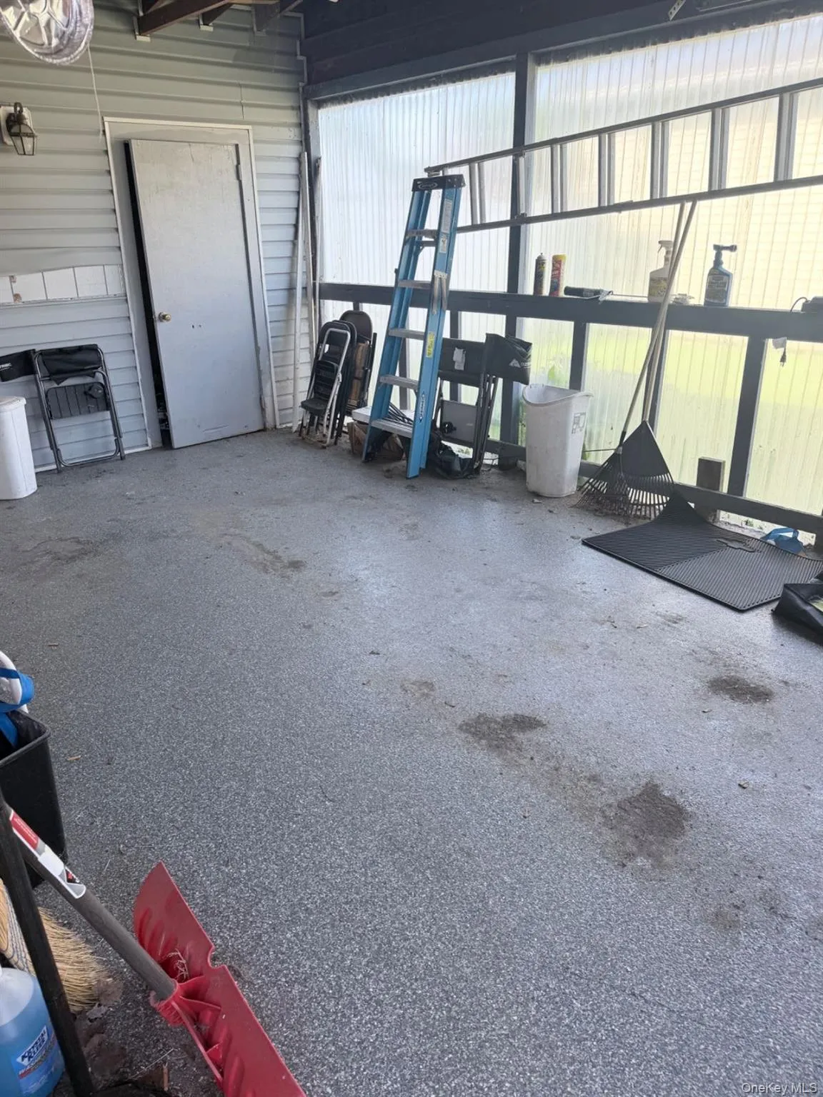162 Landon Avenue, Out Of Area, NY, 2 Bedrooms Bedrooms, 5 Rooms Rooms,1 BathroomBathrooms,Residential,For Rent,Landon,0,1025363 162 Landon Avenue, Out Of Area, NY, 2 Bedrooms Bedrooms, 5 Rooms Rooms,1 BathroomBathrooms,Residential,For Rent,Landon,0,1025363